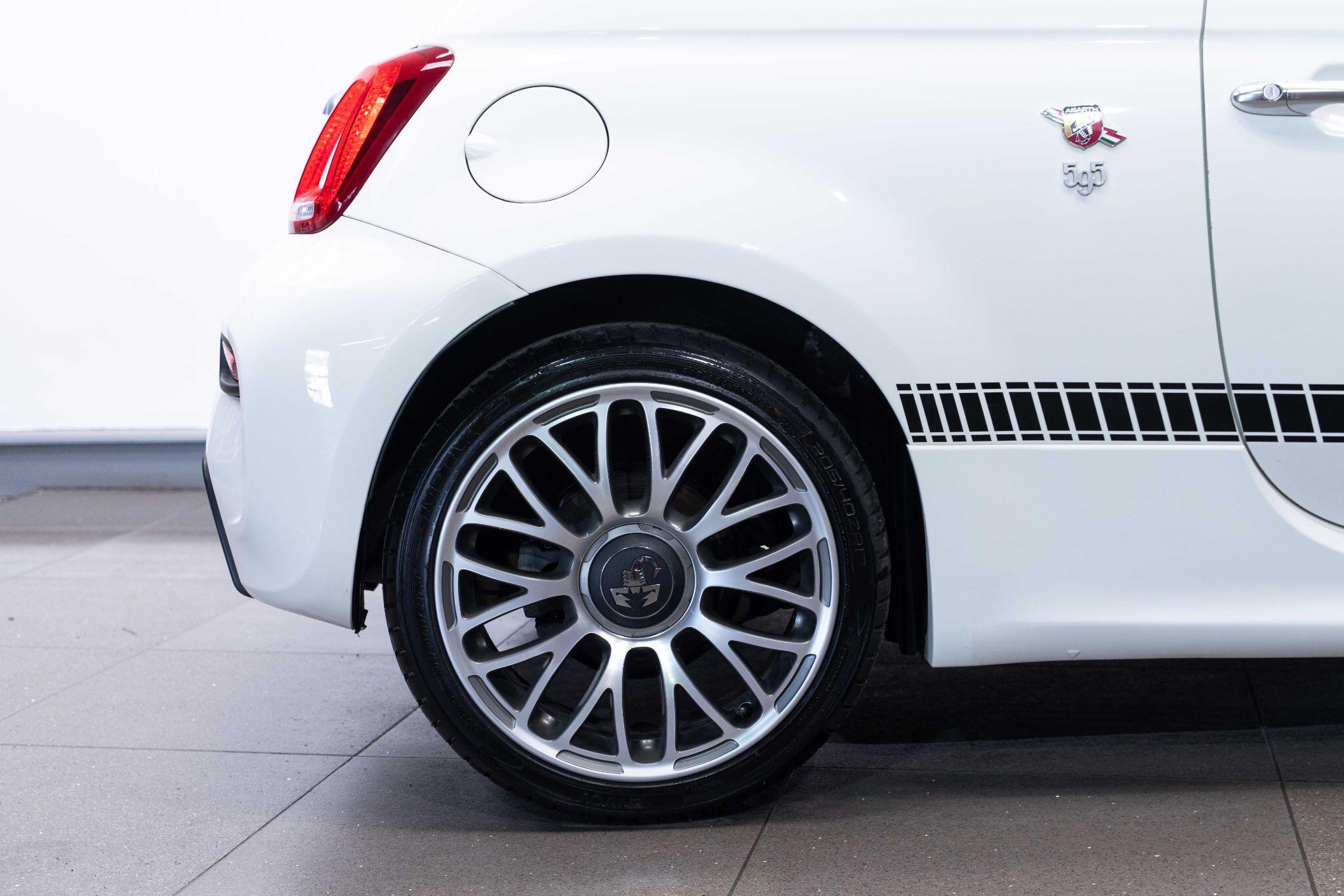 Abarth 595 - Image 4