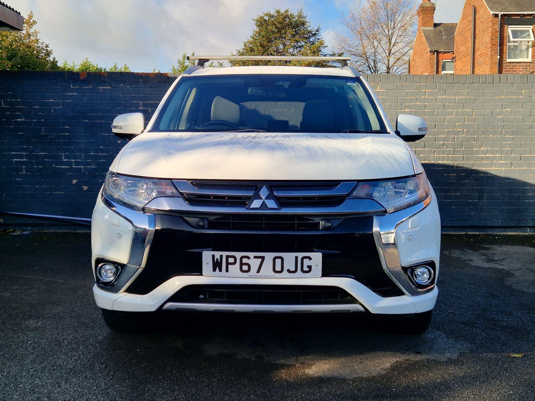 Mitsubishi Outlander - Image 17