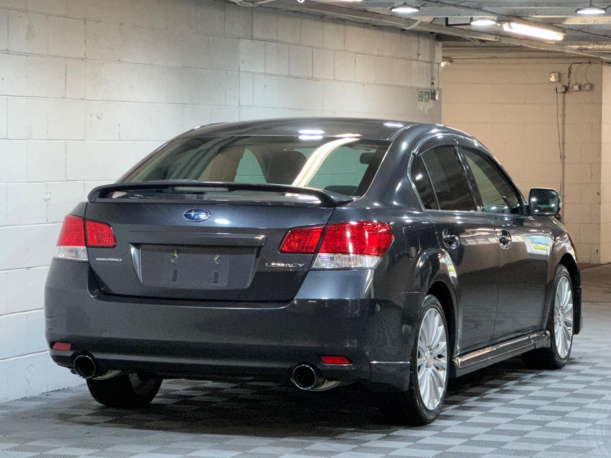 Subaru Legacy - Image 4