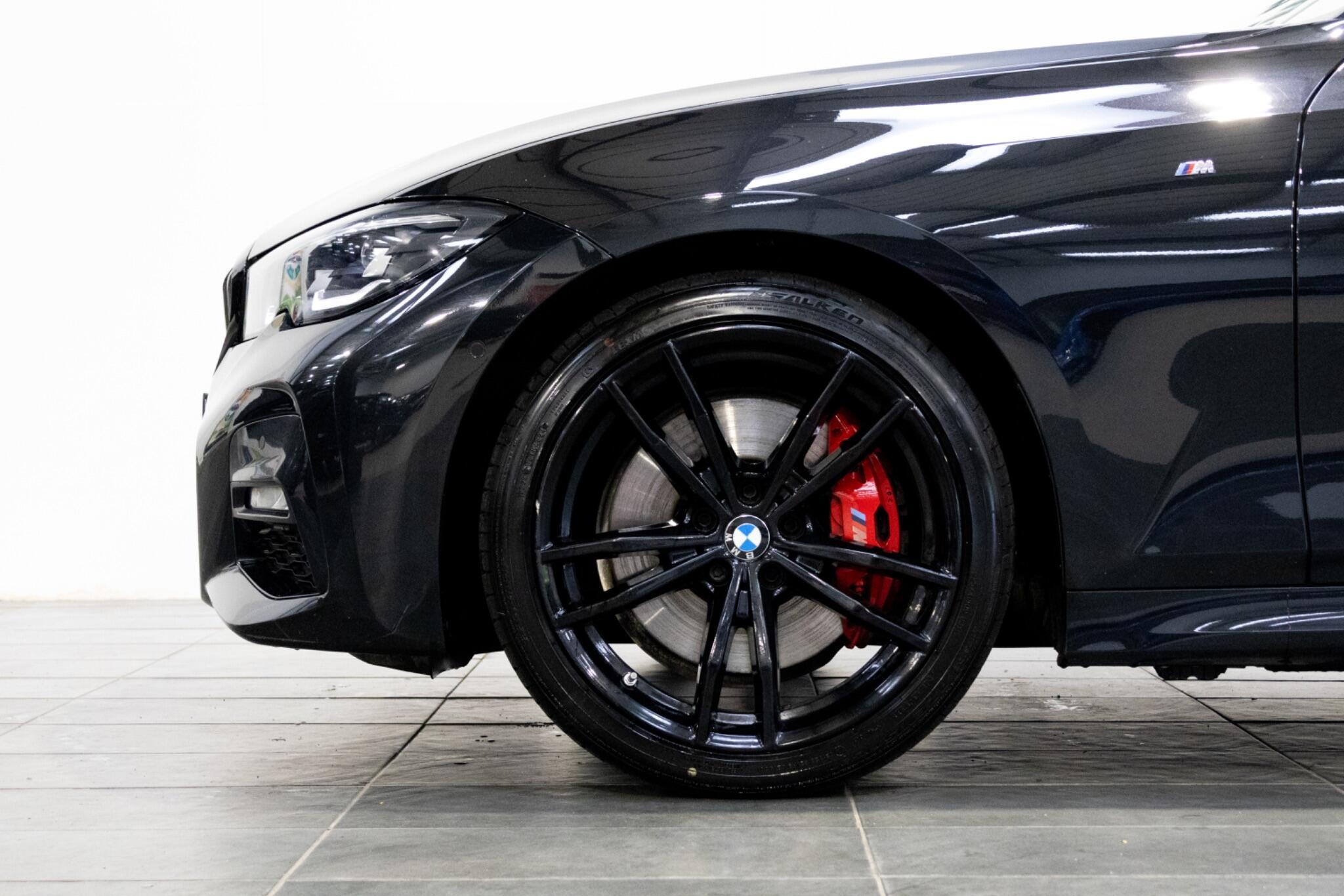 BMW 3 Series - Image 5
