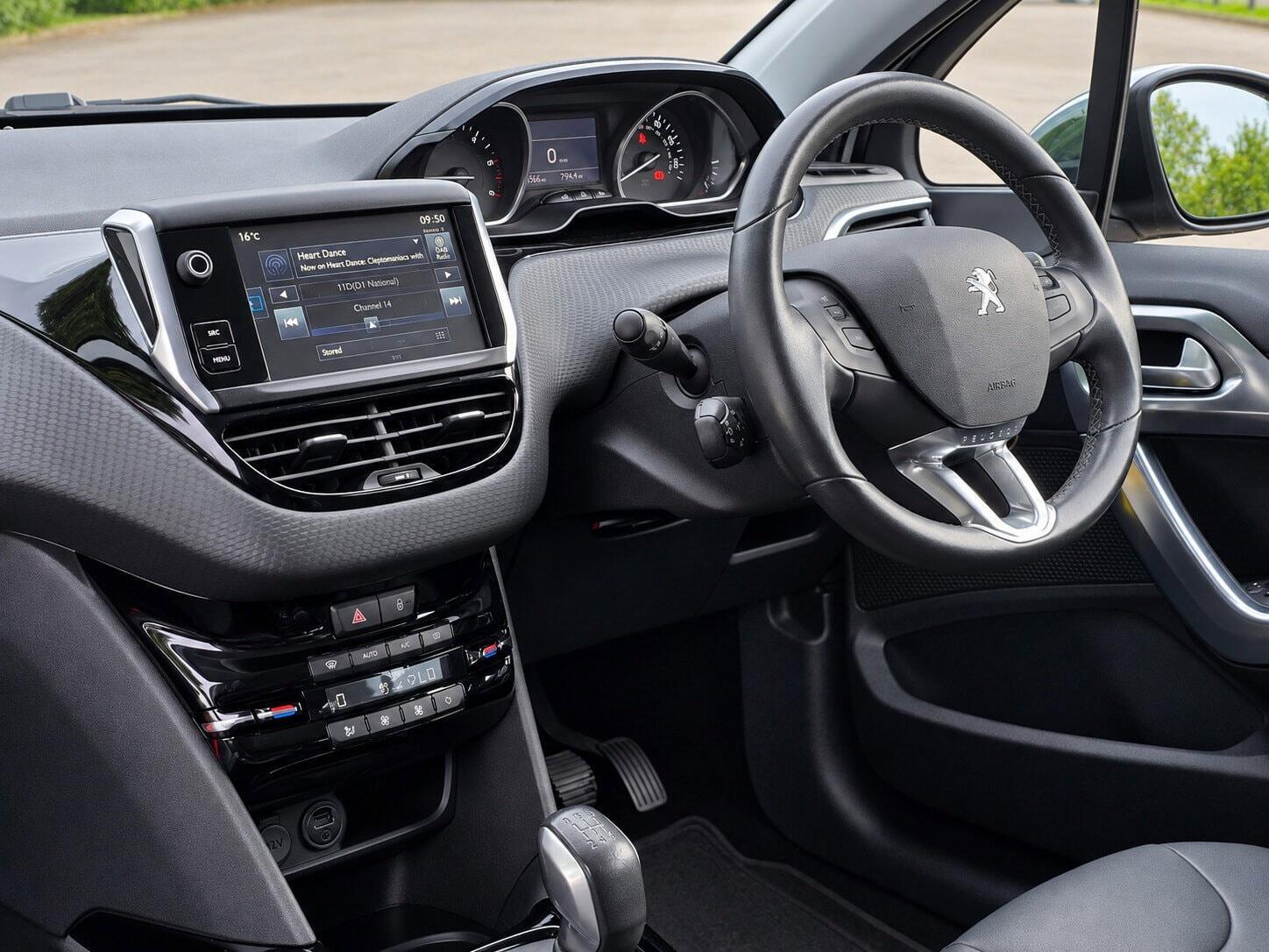 Peugeot 2008 - Image 2
