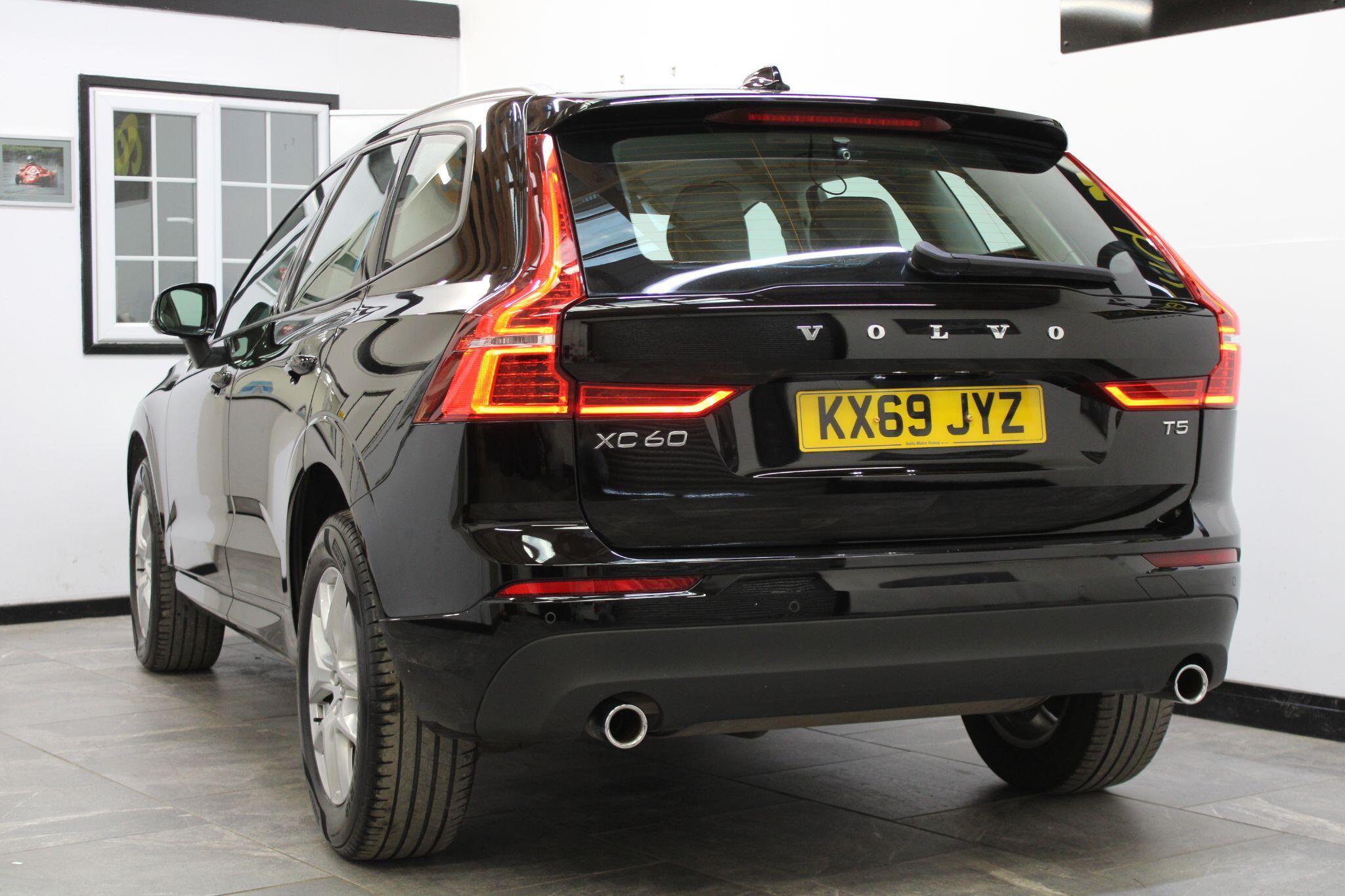 Volvo XC60 - Image 18