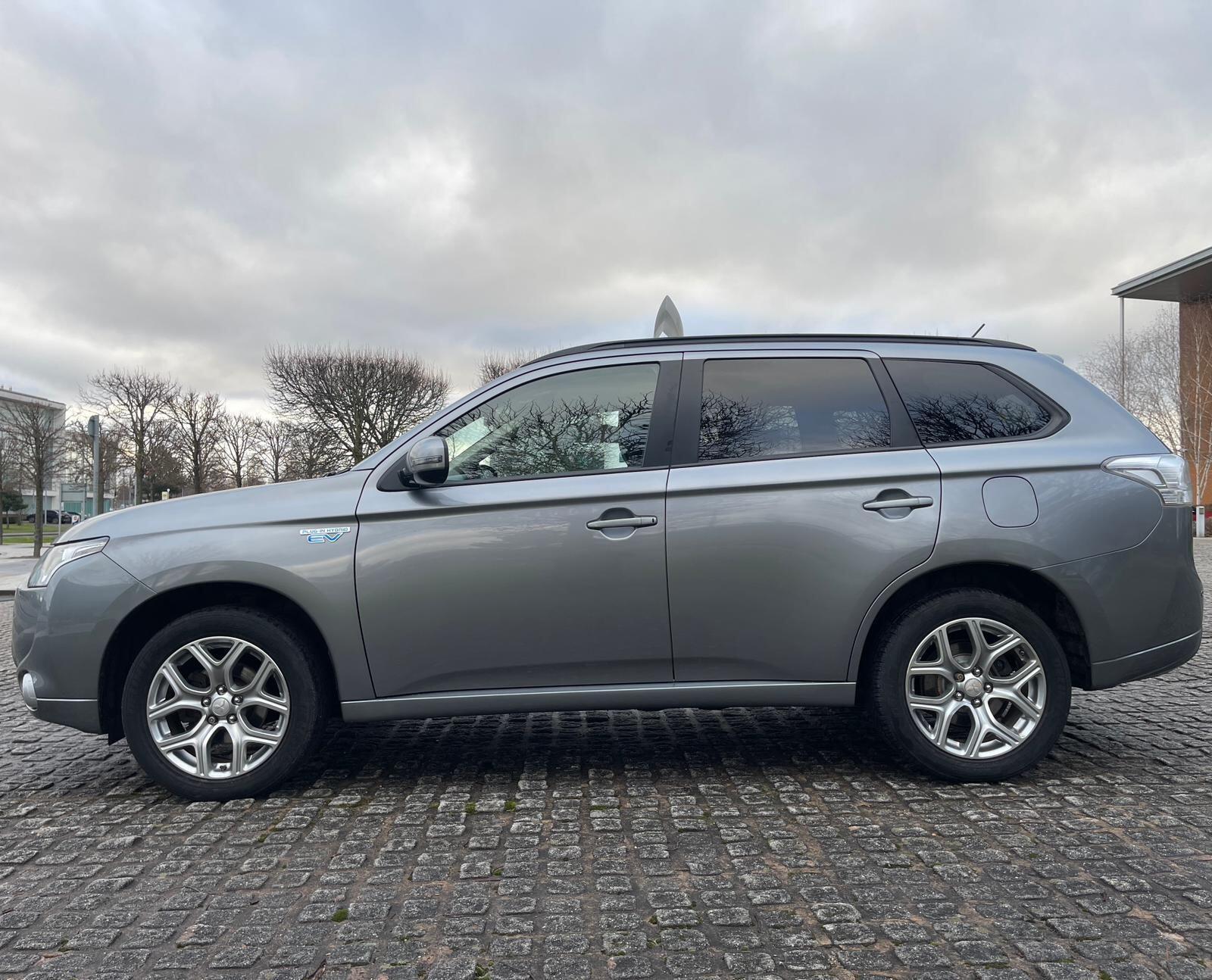 Mitsubishi Outlander - Image 8