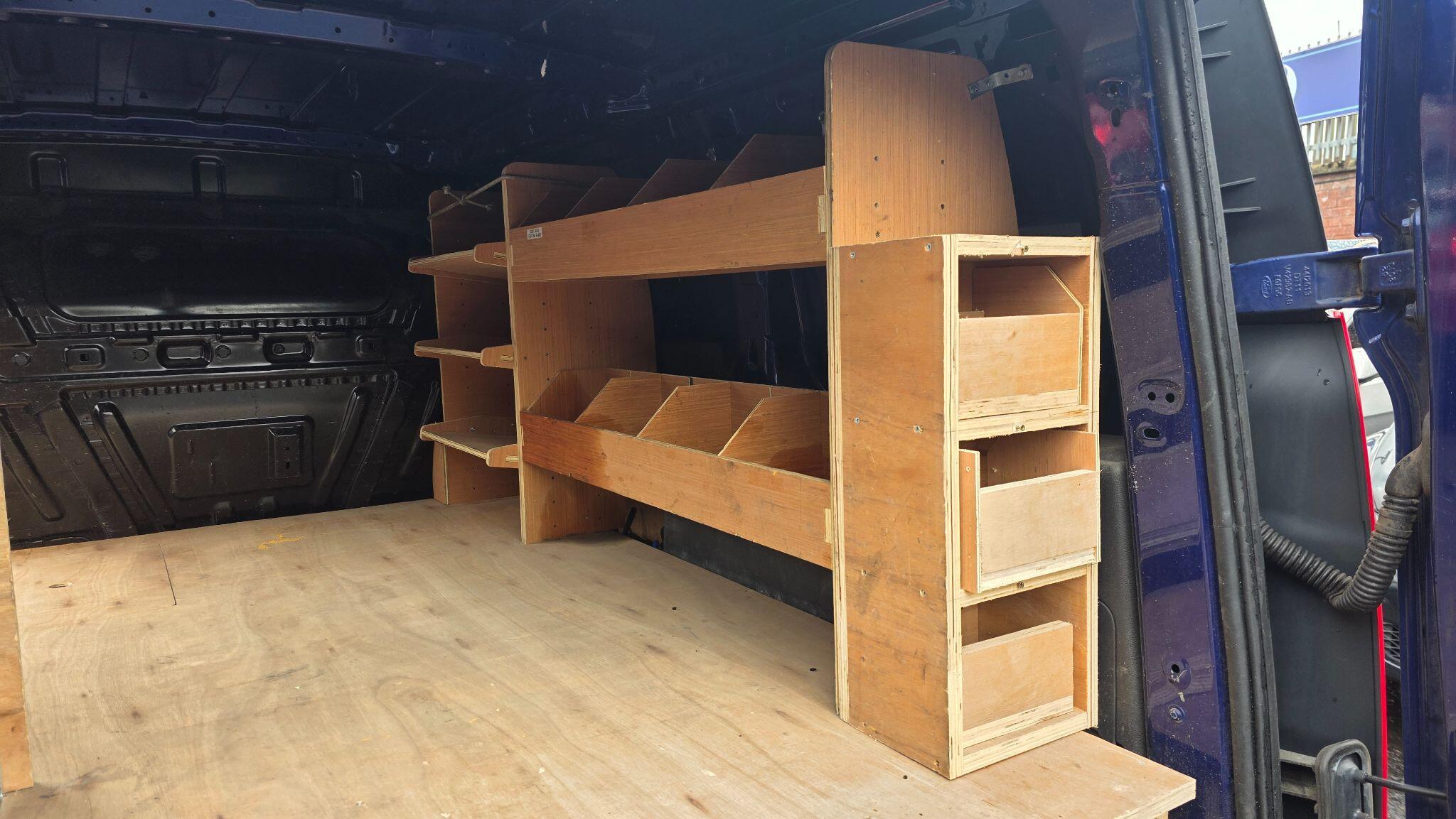 Ford Transit Connect - Image 20