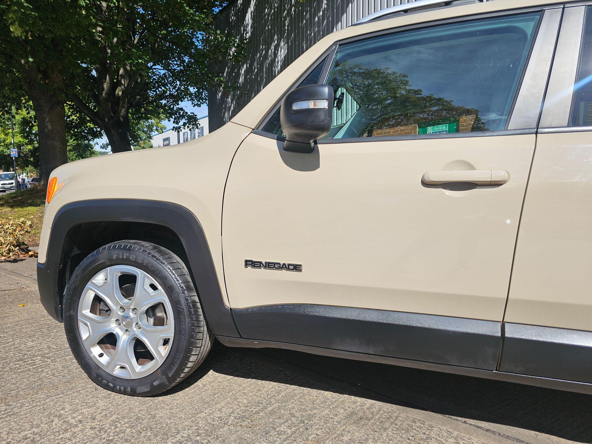 Jeep Renegade - Image 9