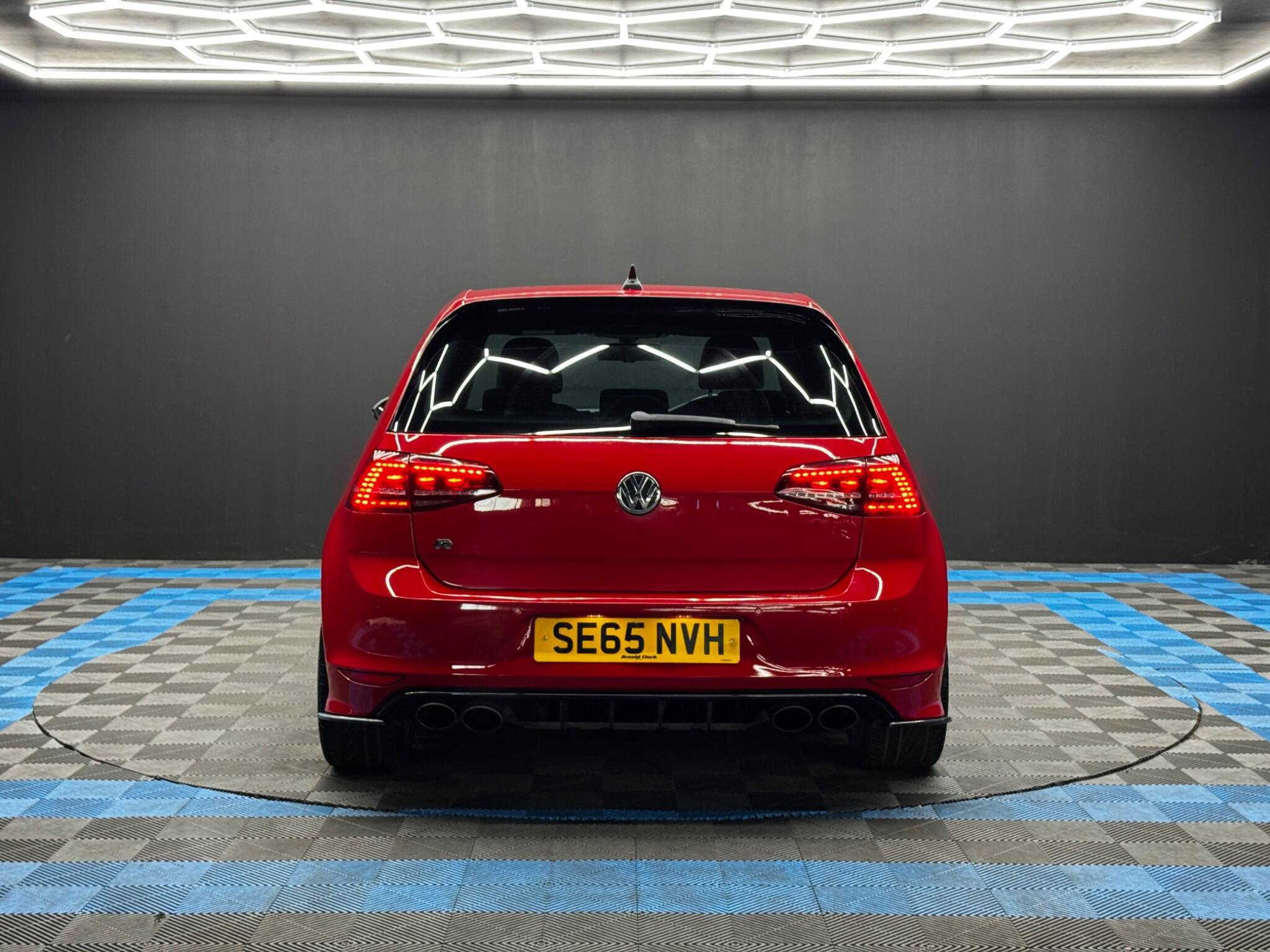 Volkswagen Golf - Image 6