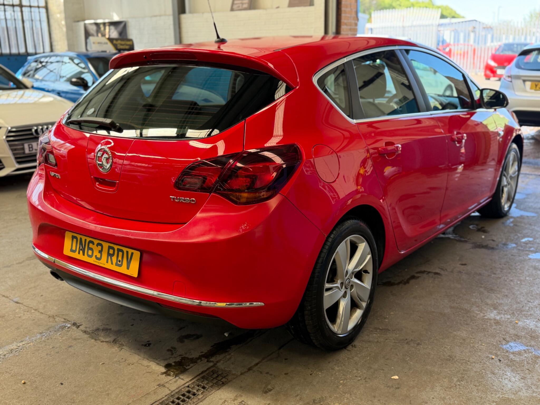 Vauxhall Astra - Image 7