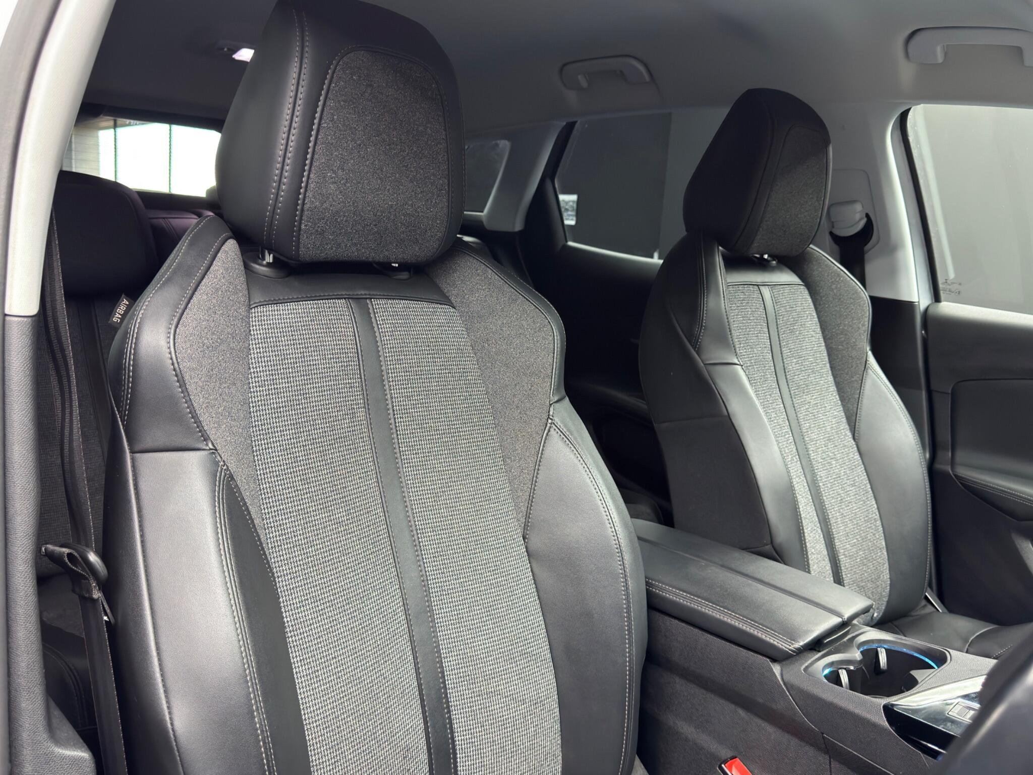 Peugeot 3008 - Image 12