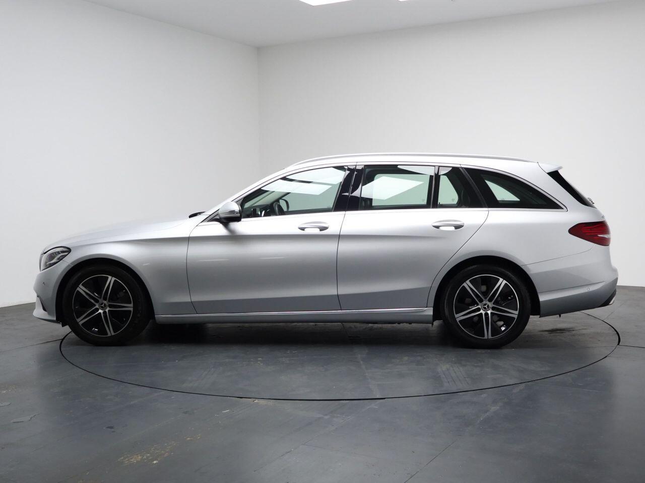Mercedes-benz C Class - Image 8