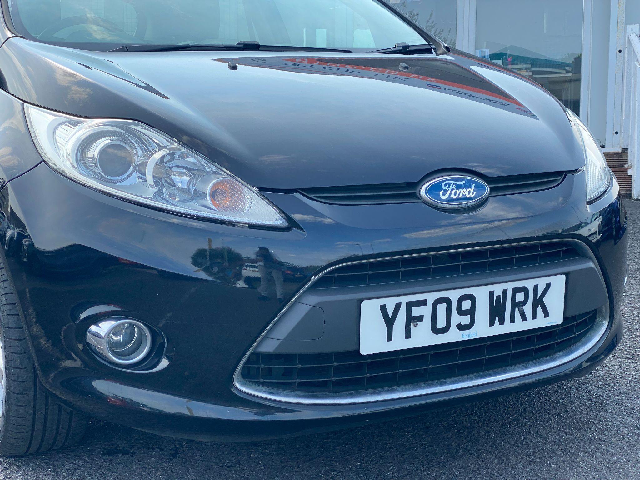 Ford Fiesta - Image 10