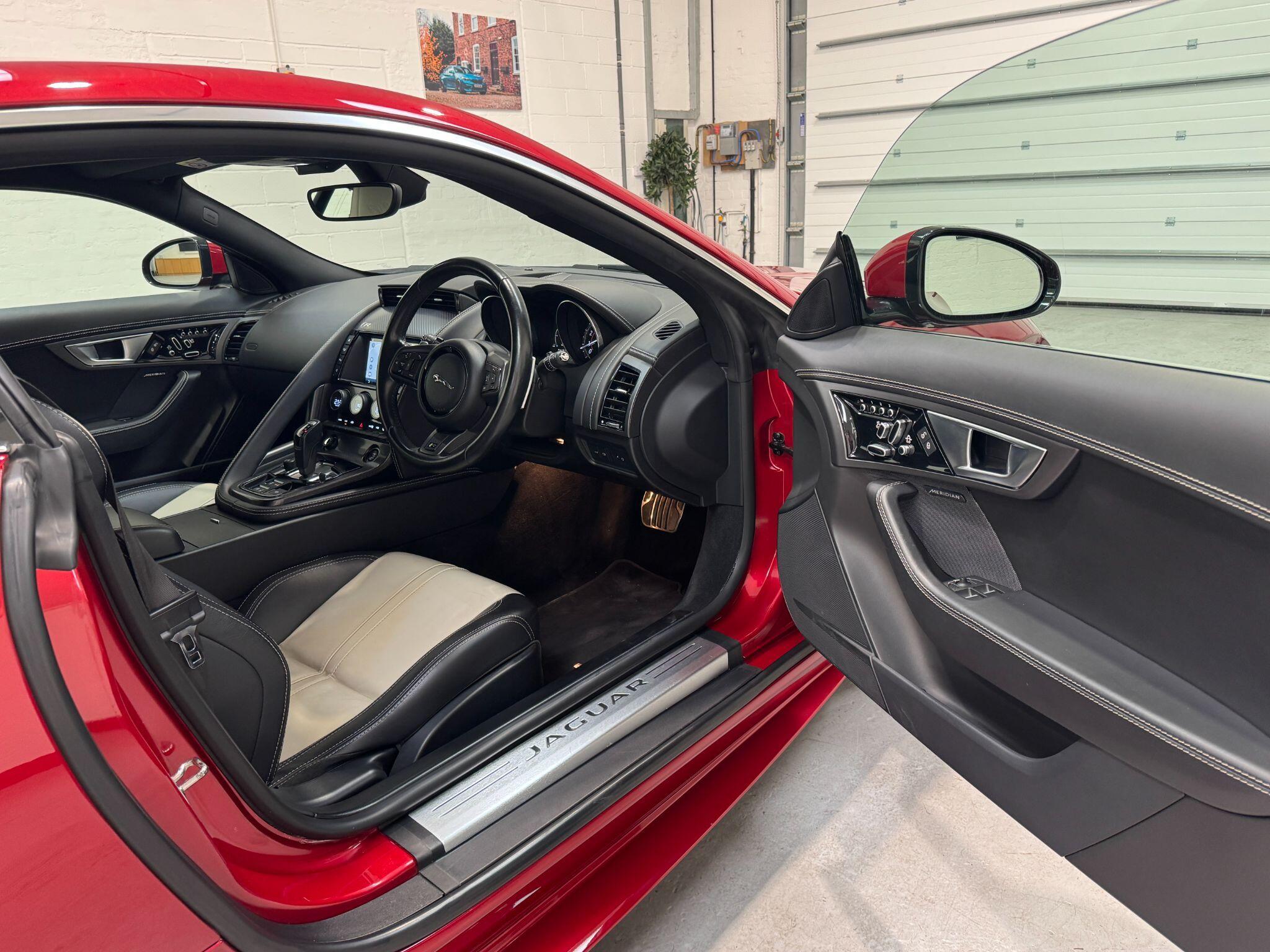 Jaguar F-Type - Image 19