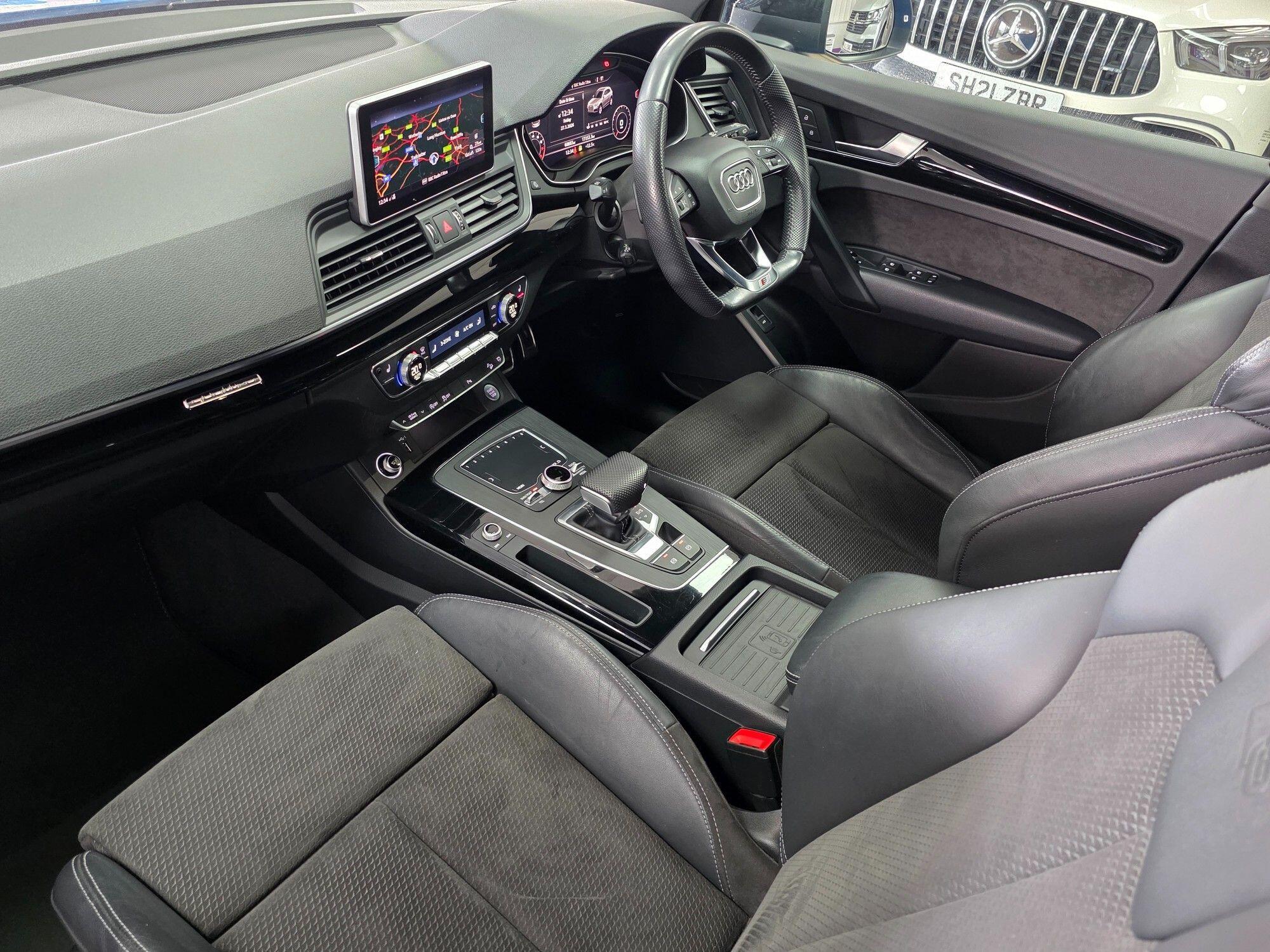 Audi Q5 - Image 30