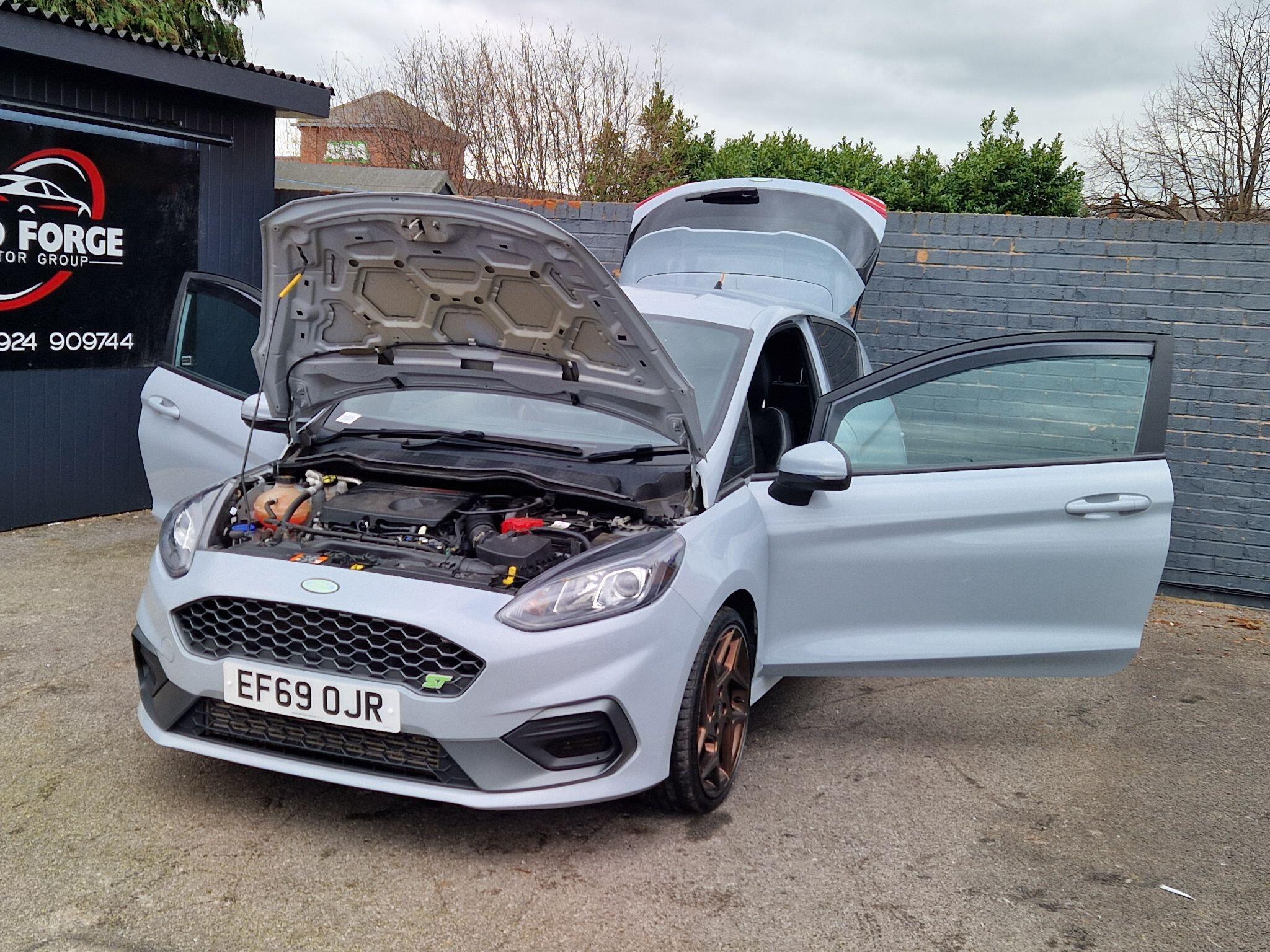 Ford Fiesta - Image 24