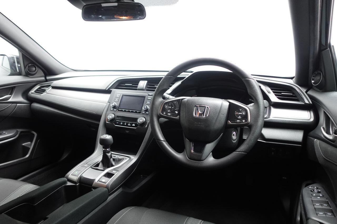 Honda Civic - Image 15