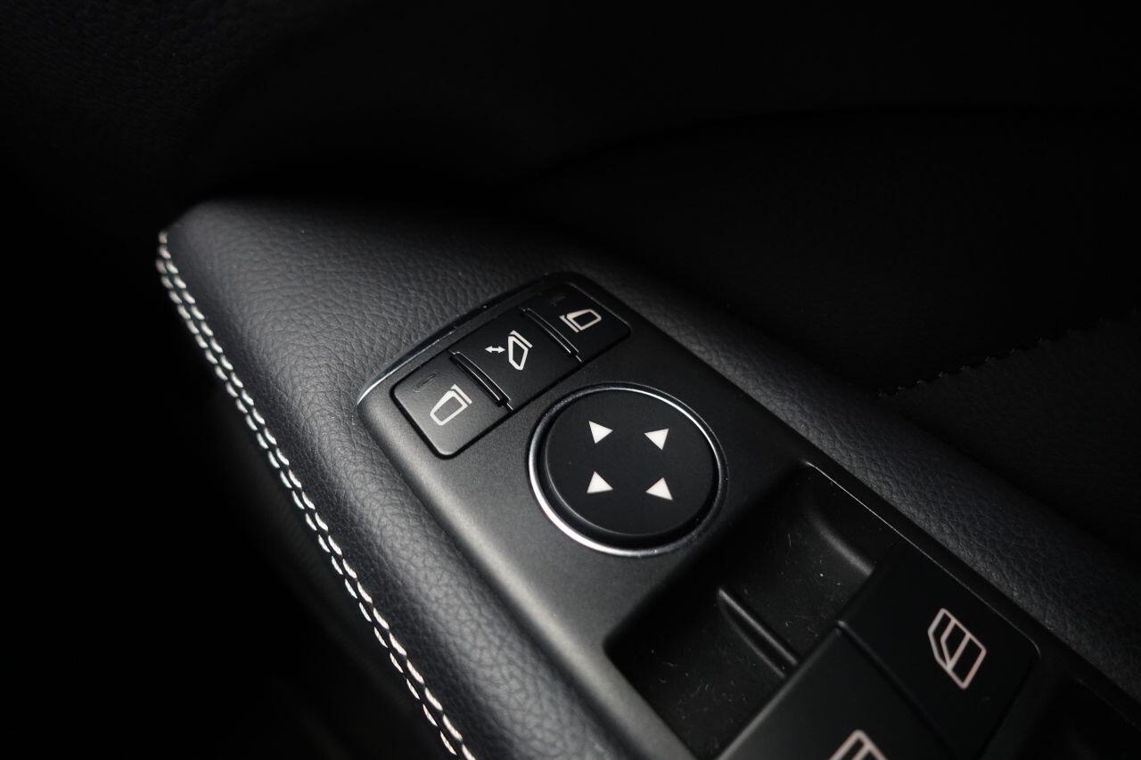 Mercedes CLS Class - Image 48