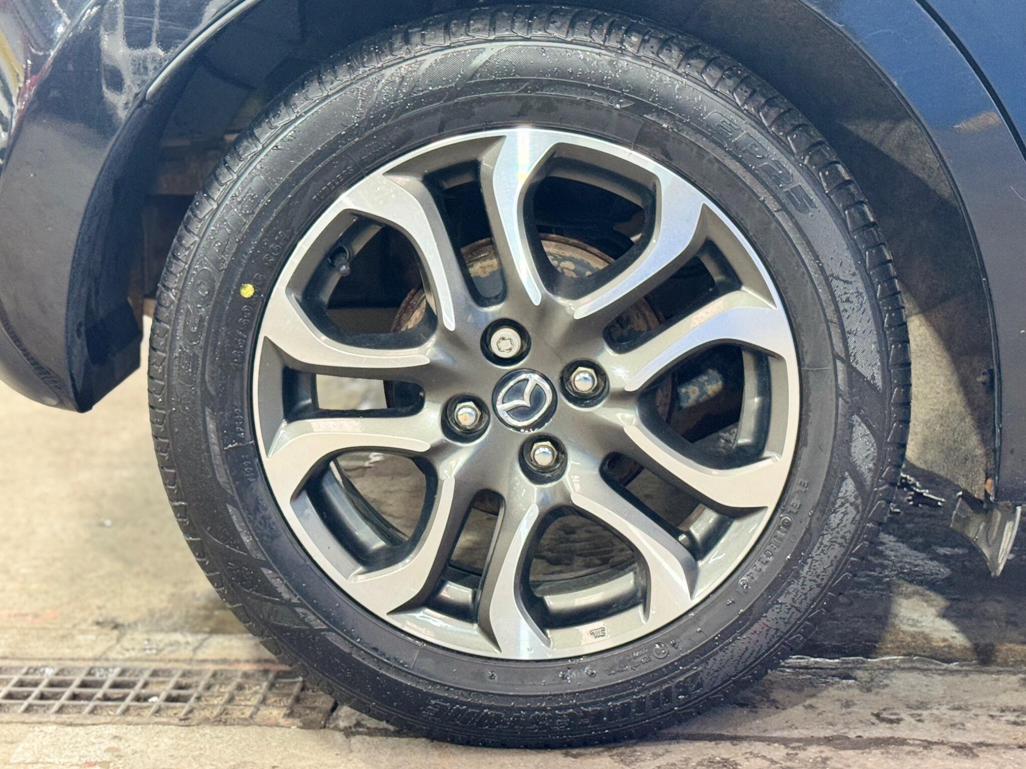 Mazda MAZDA2 - Image 8