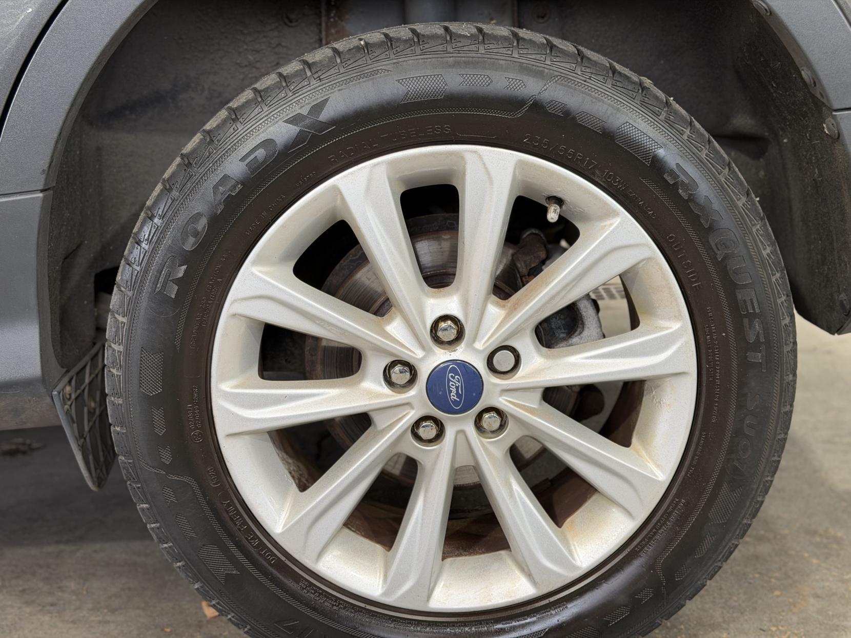 Ford Kuga - Image 16