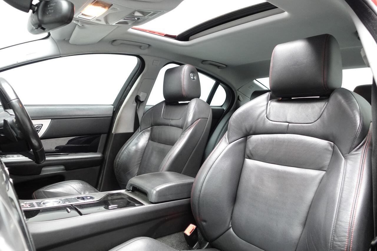 Jaguar XF - Image 17