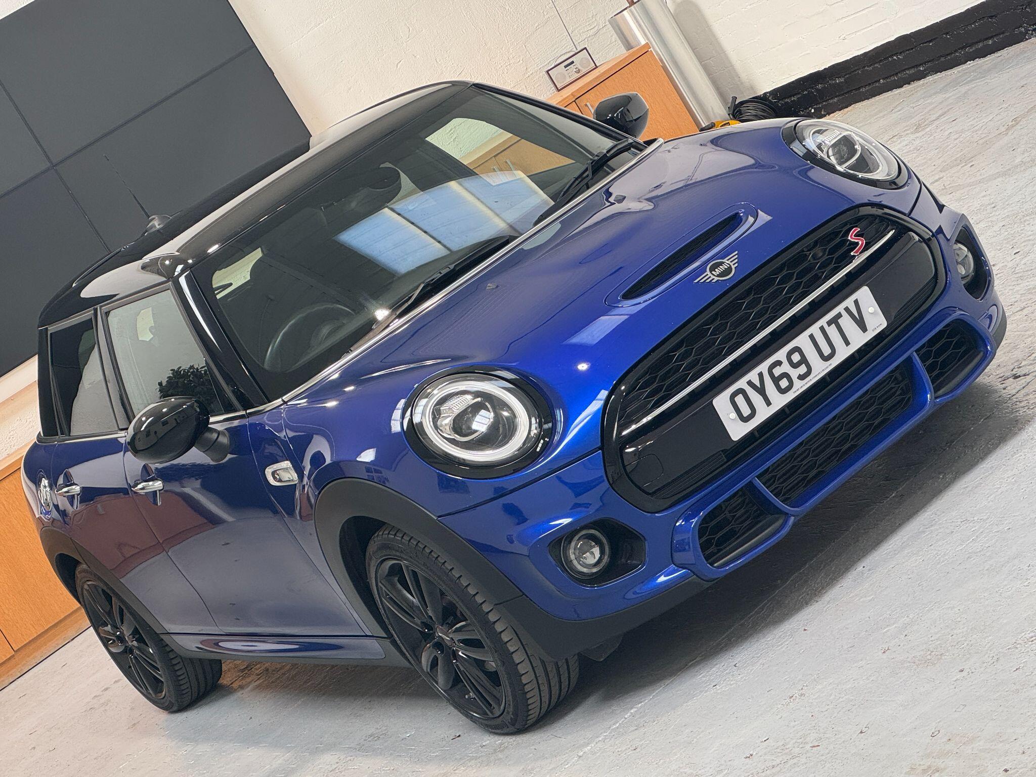 MINI Hatch - Image 32