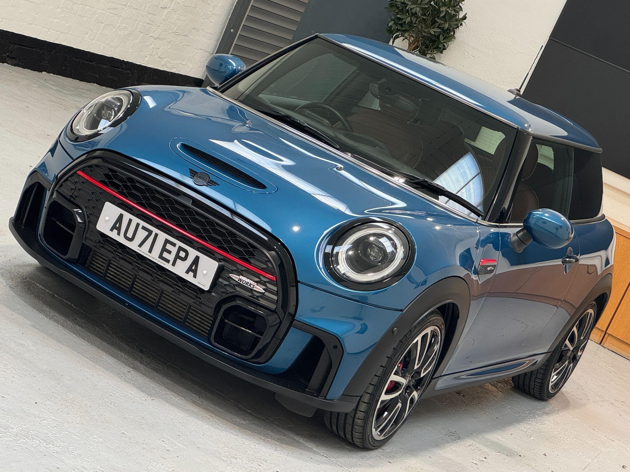 MINI Hatch - Image 30