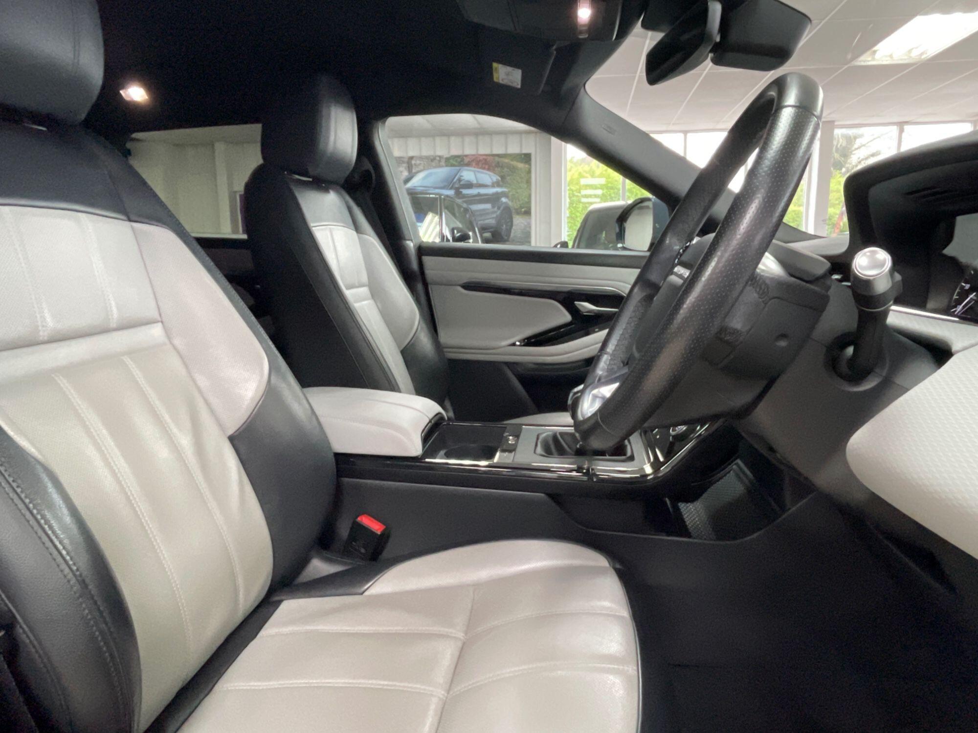 Land Rover Range Rover Evoque - Image 22