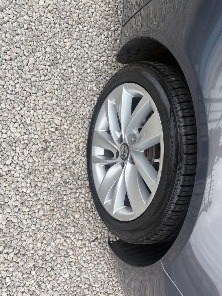 Vauxhall Insignia - Image 17