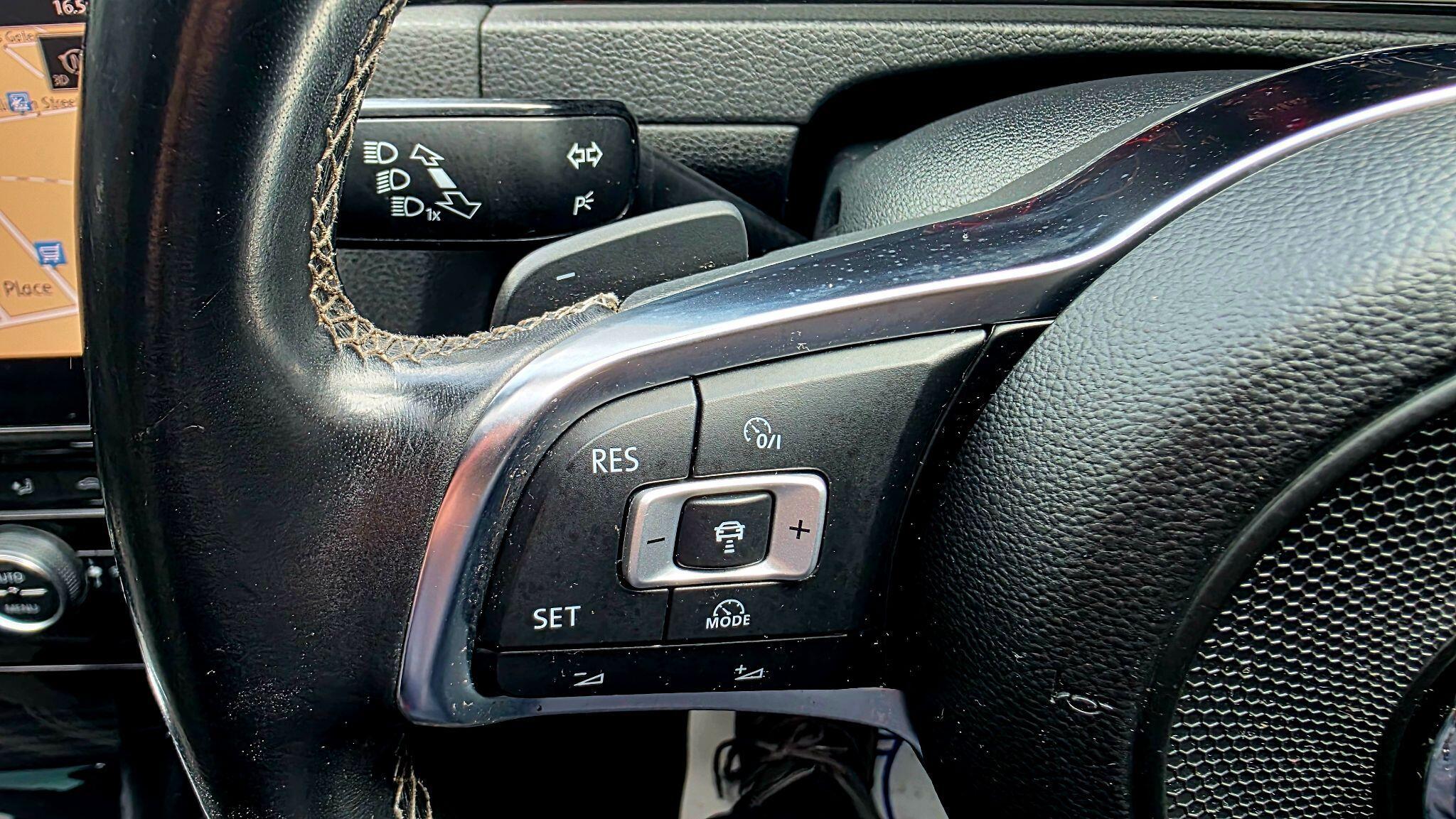 Volkswagen Golf - Image 26