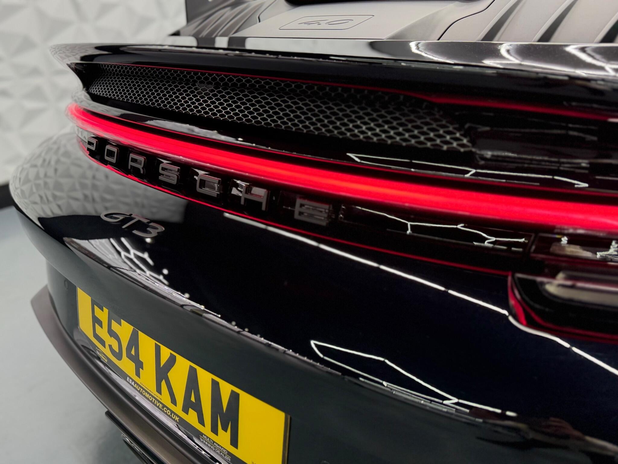 Porsche 911 - Image 30