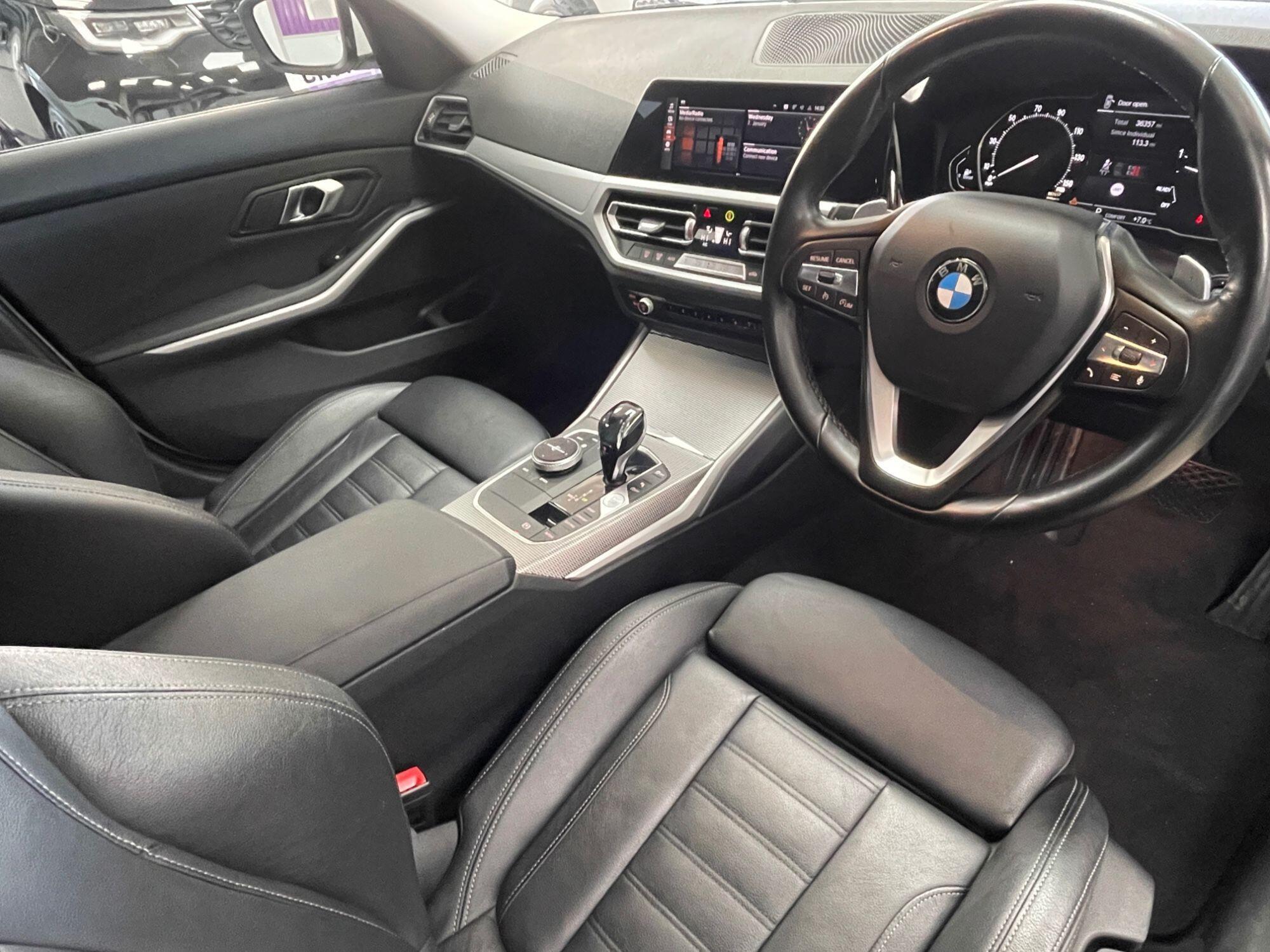 BMW 3 Series - Image 27