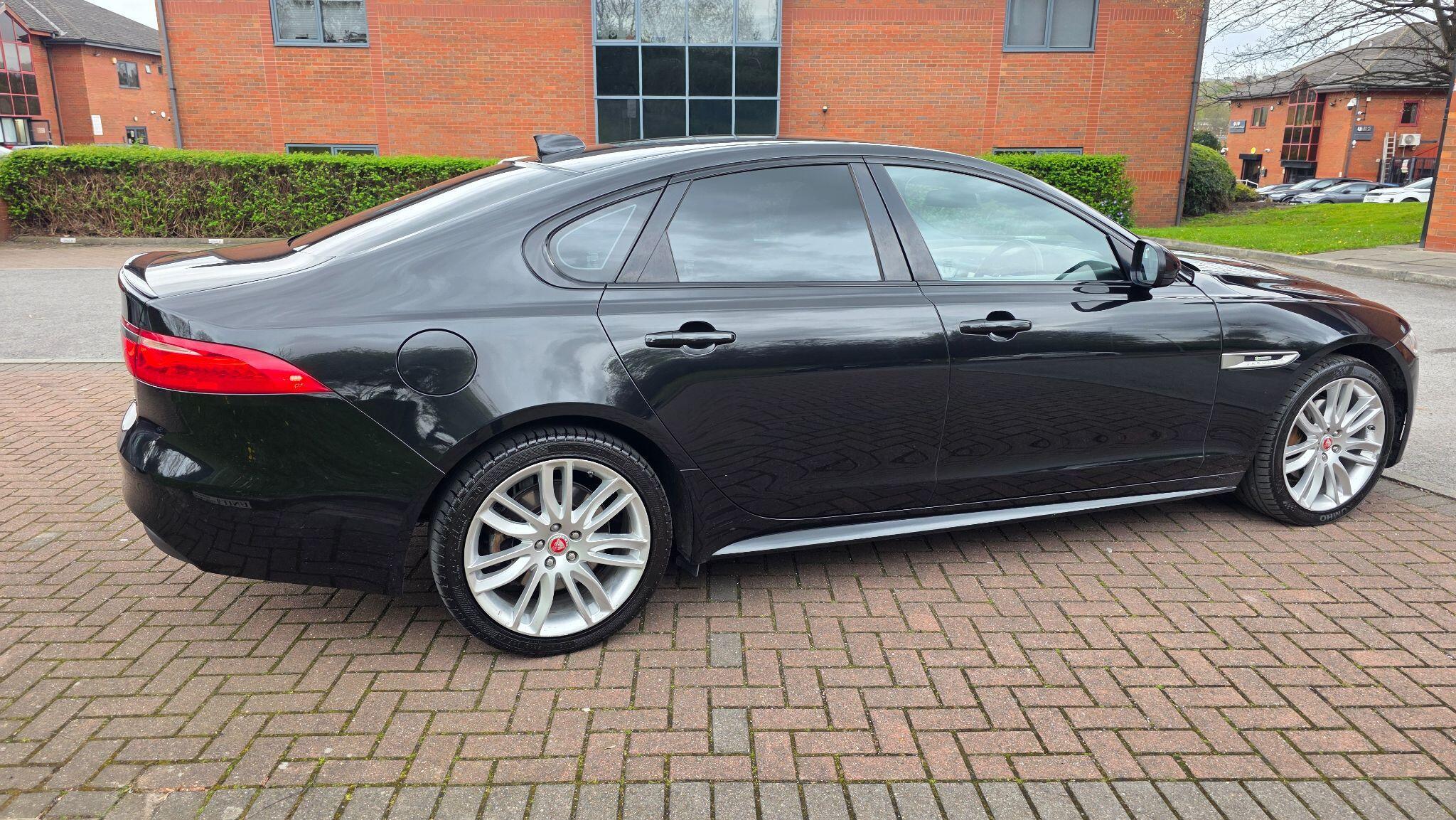 Jaguar XF - Image 13