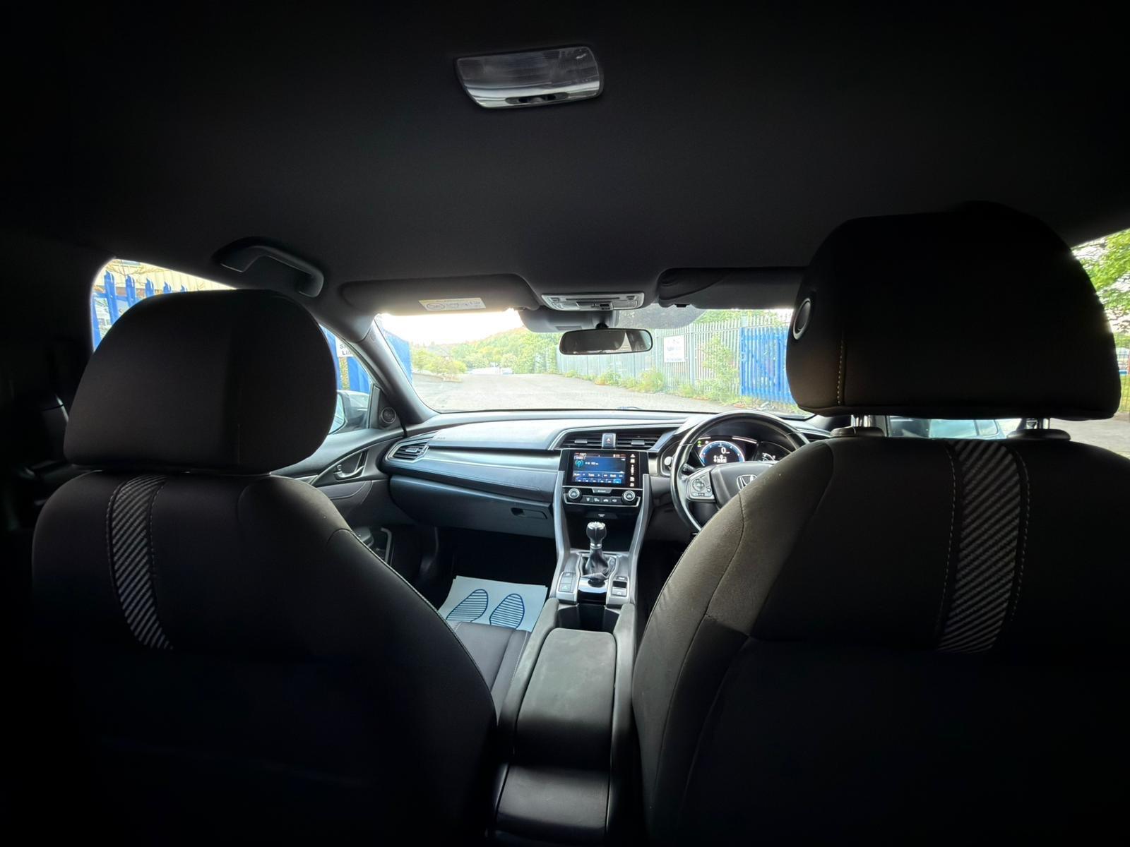 Honda Civic - Image 39