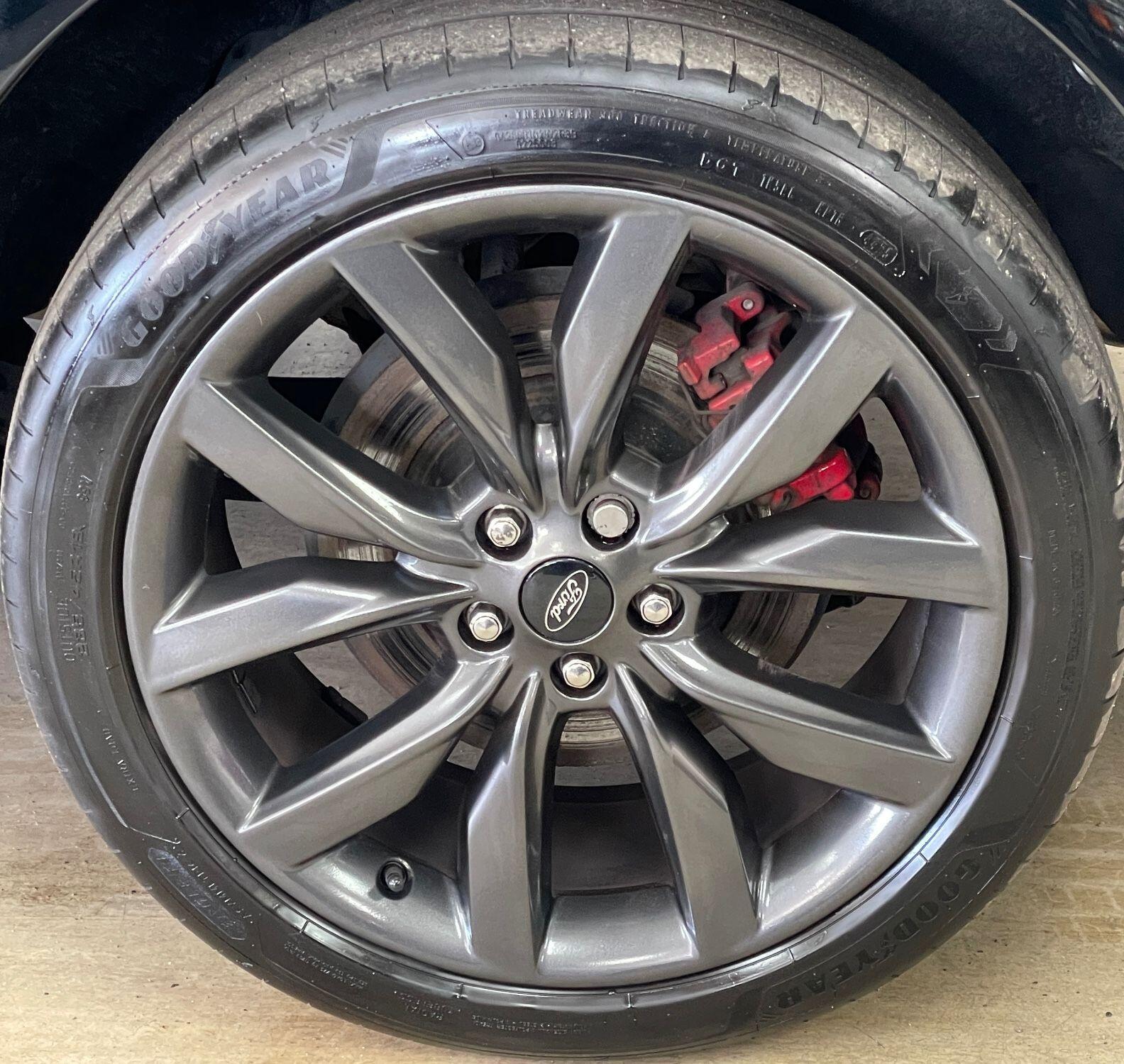 Ford Kuga - Image 15