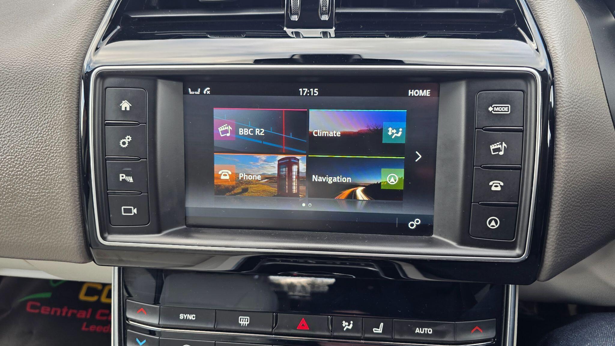 Jaguar XE - Image 28