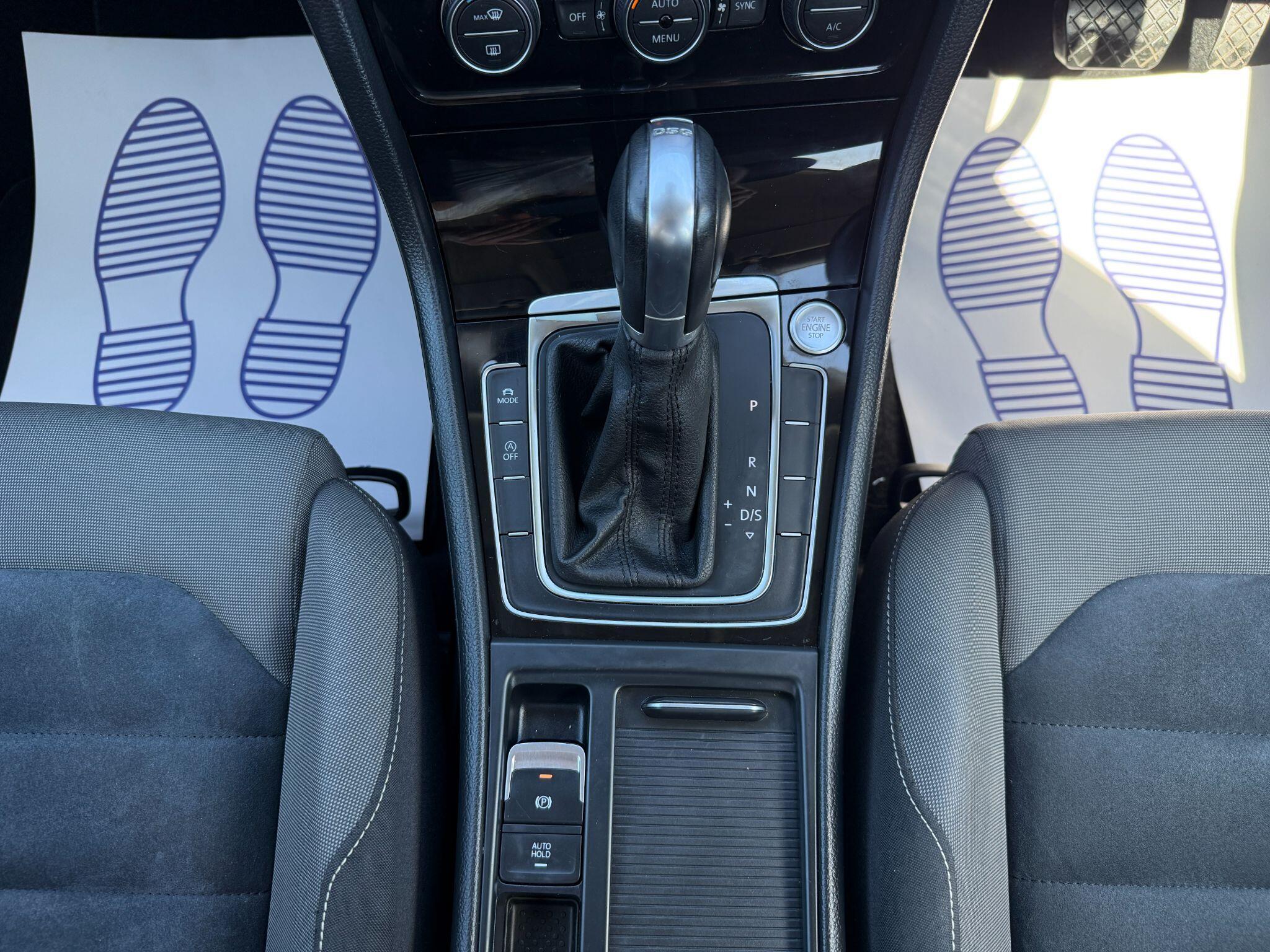 Volkswagen Golf - Image 42