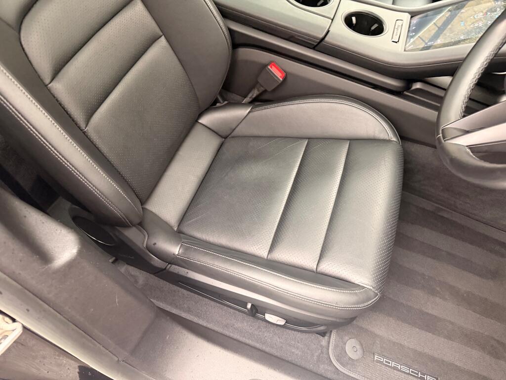 Porsche Taycan - Image 41