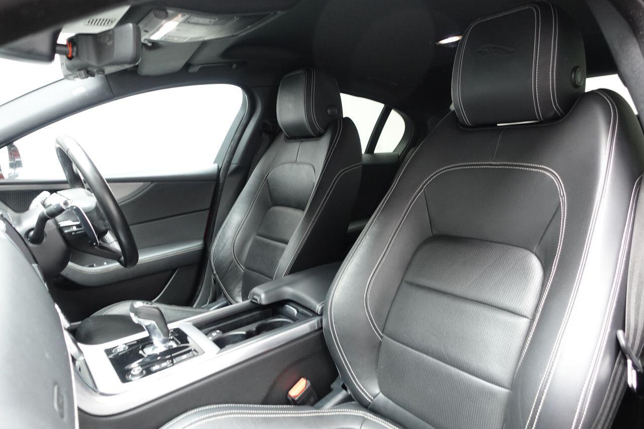 Jaguar XE - Image 22