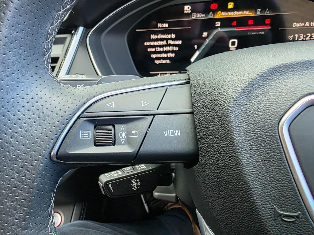 Audi SQ5 - Image 39