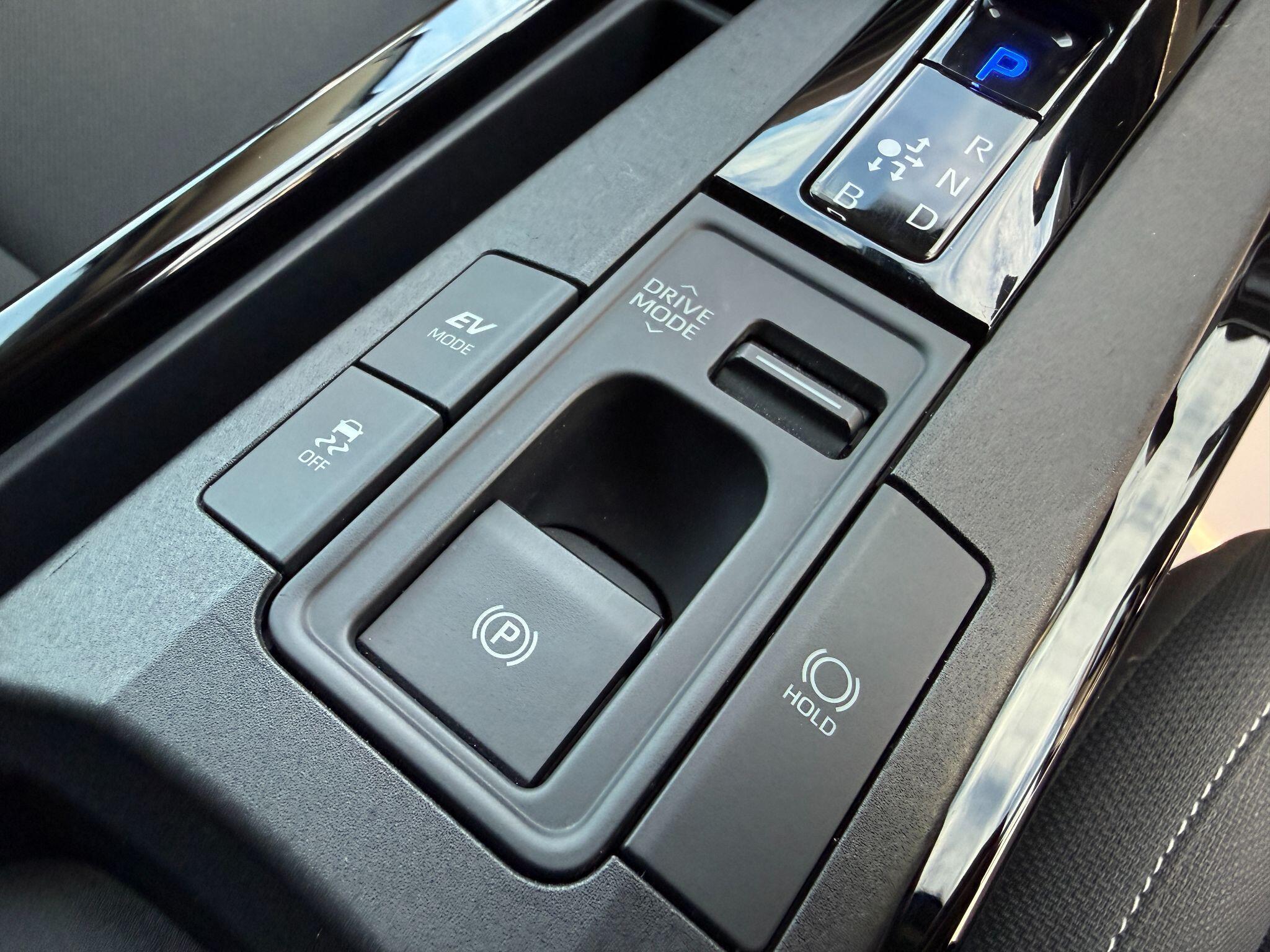 Toyota Prius - Image 52