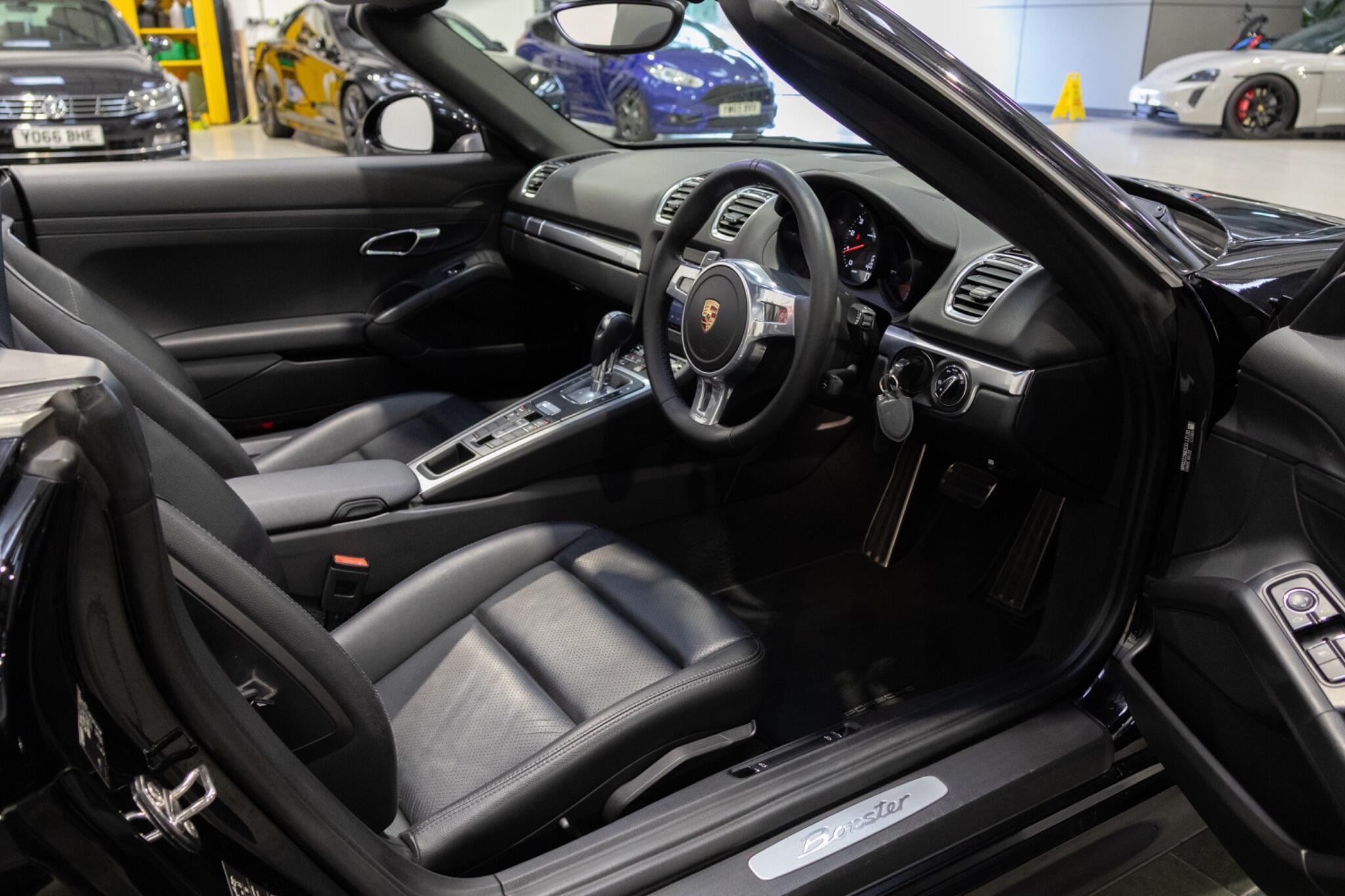 Porsche Boxster - Image 20