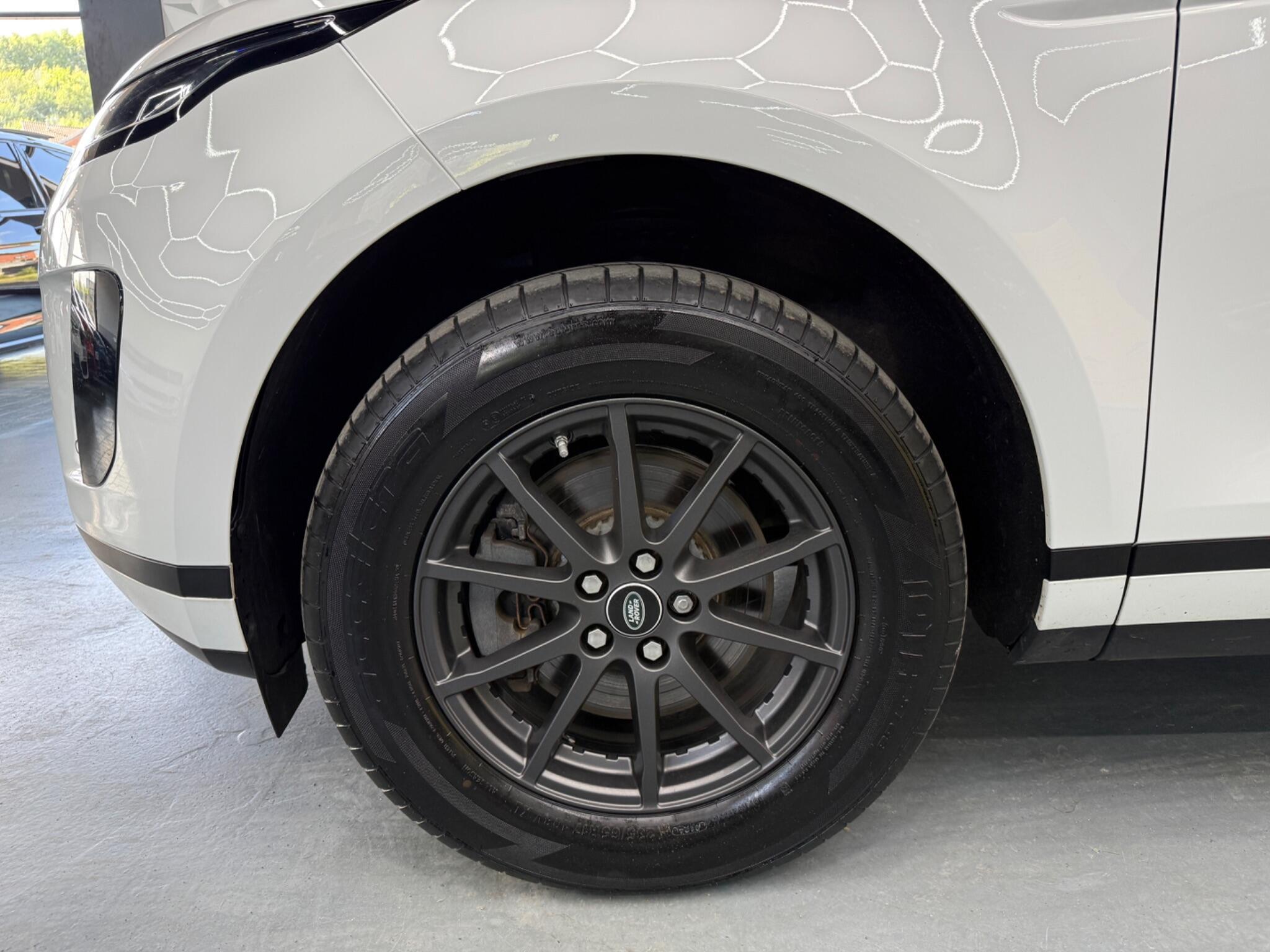 Land Rover Range Rover Evoque - Image 10
