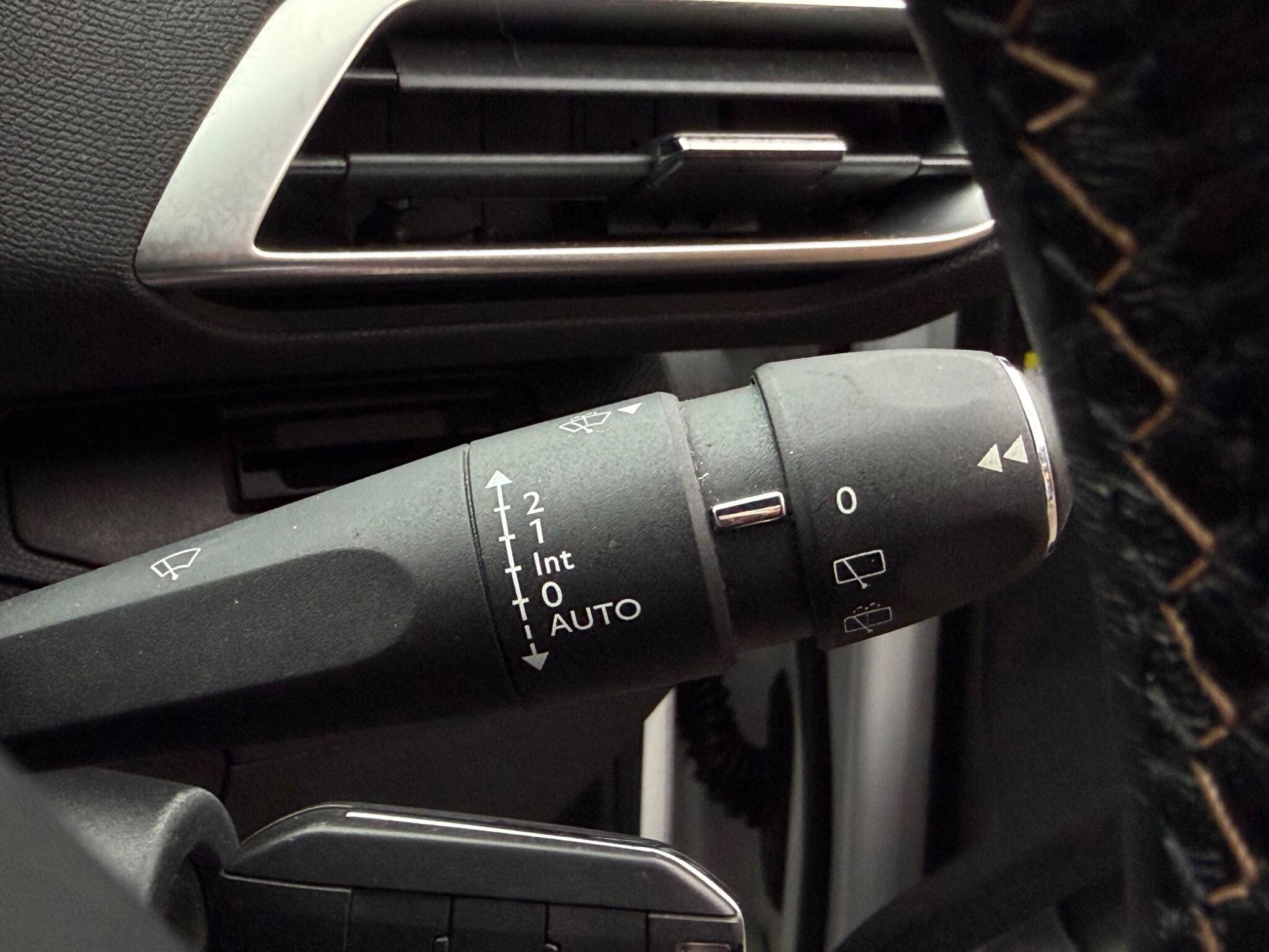 Peugeot 5008 - Image 25