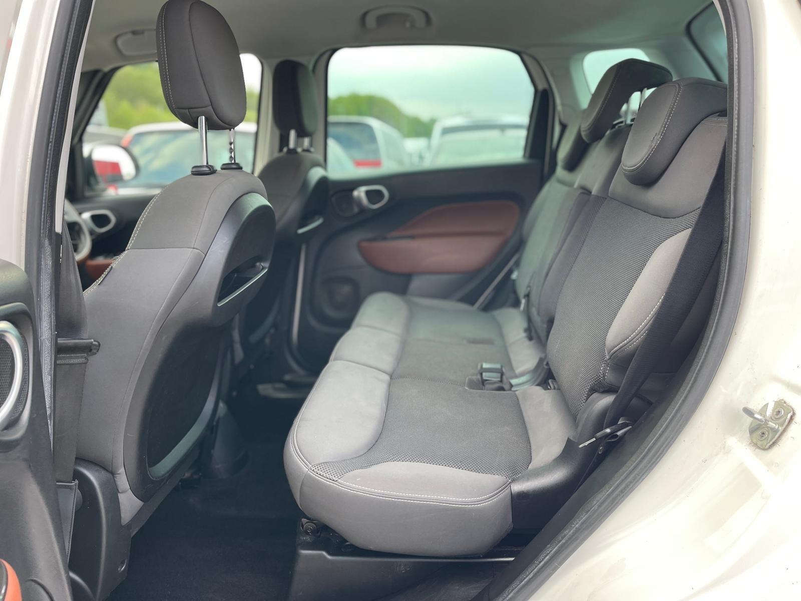 Fiat 500L - Image 14