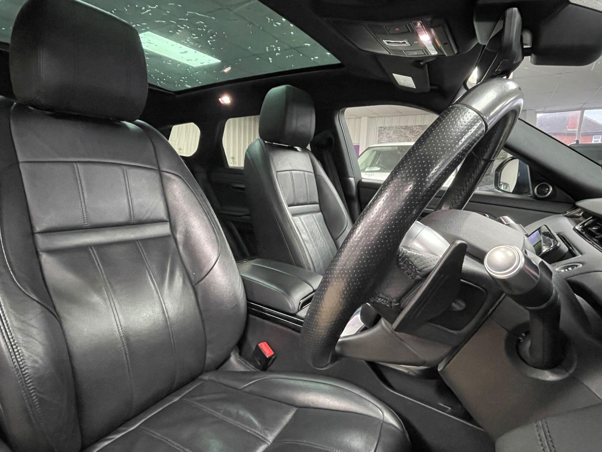 Land Rover Range Rover Evoque - Image 26