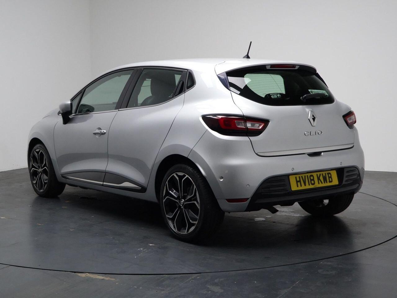 Renault Clio - Image 9