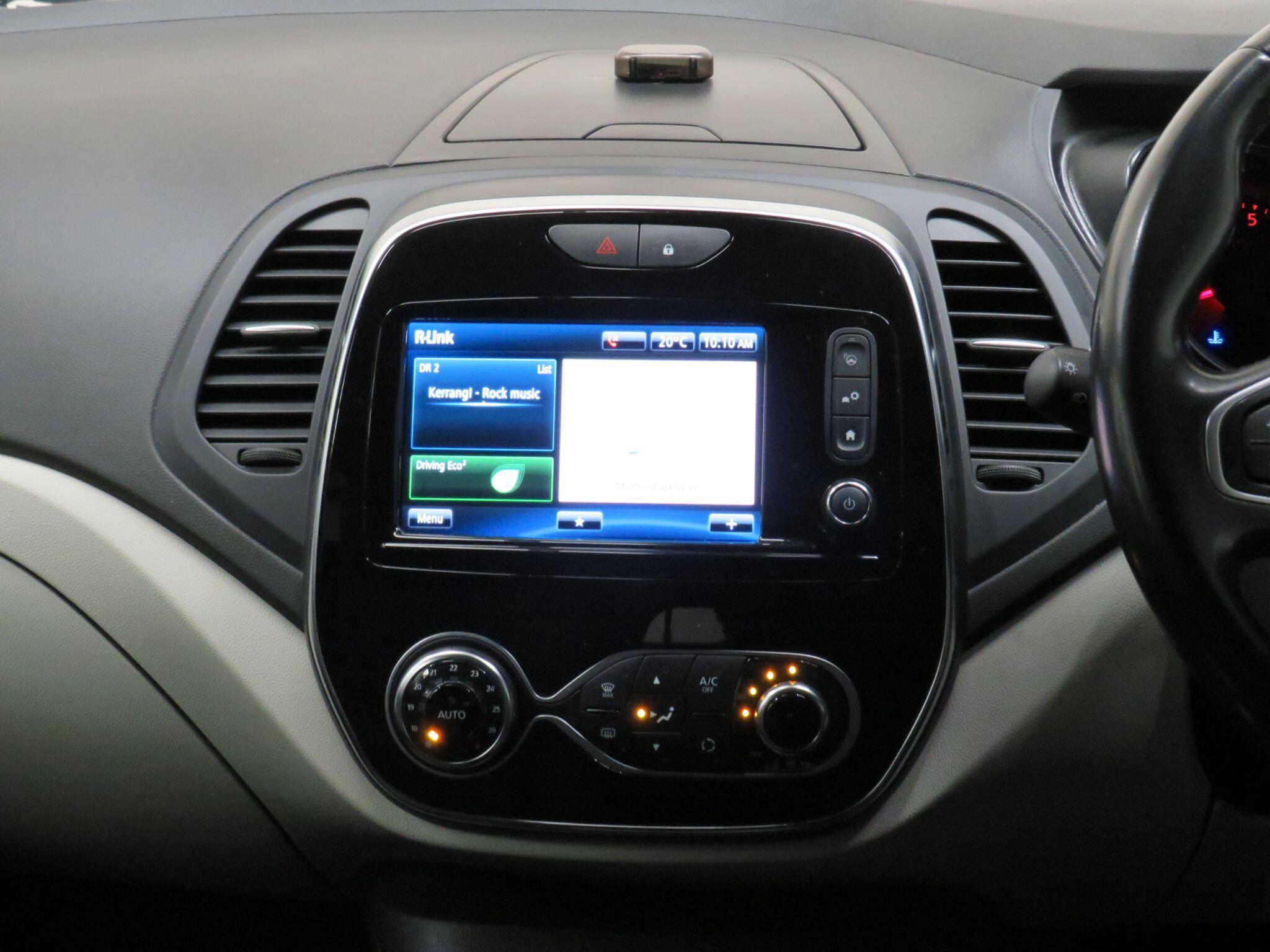 Renault Captur - Image 18