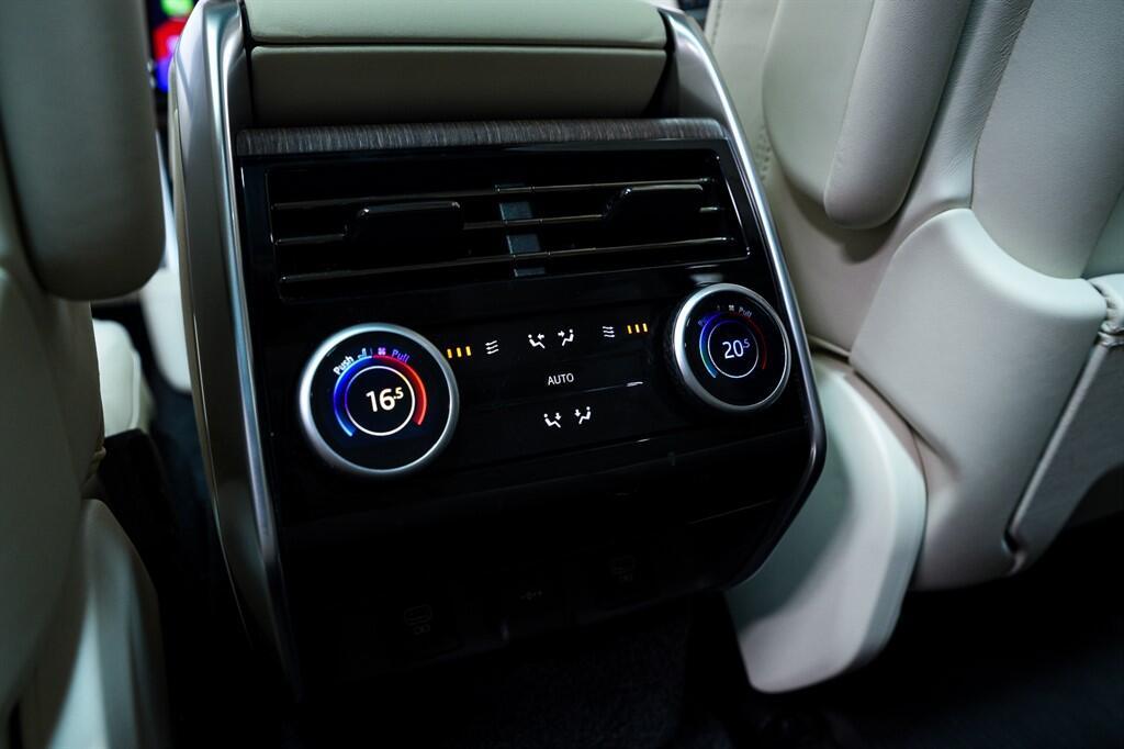 Land Rover Range Rover - Image 21