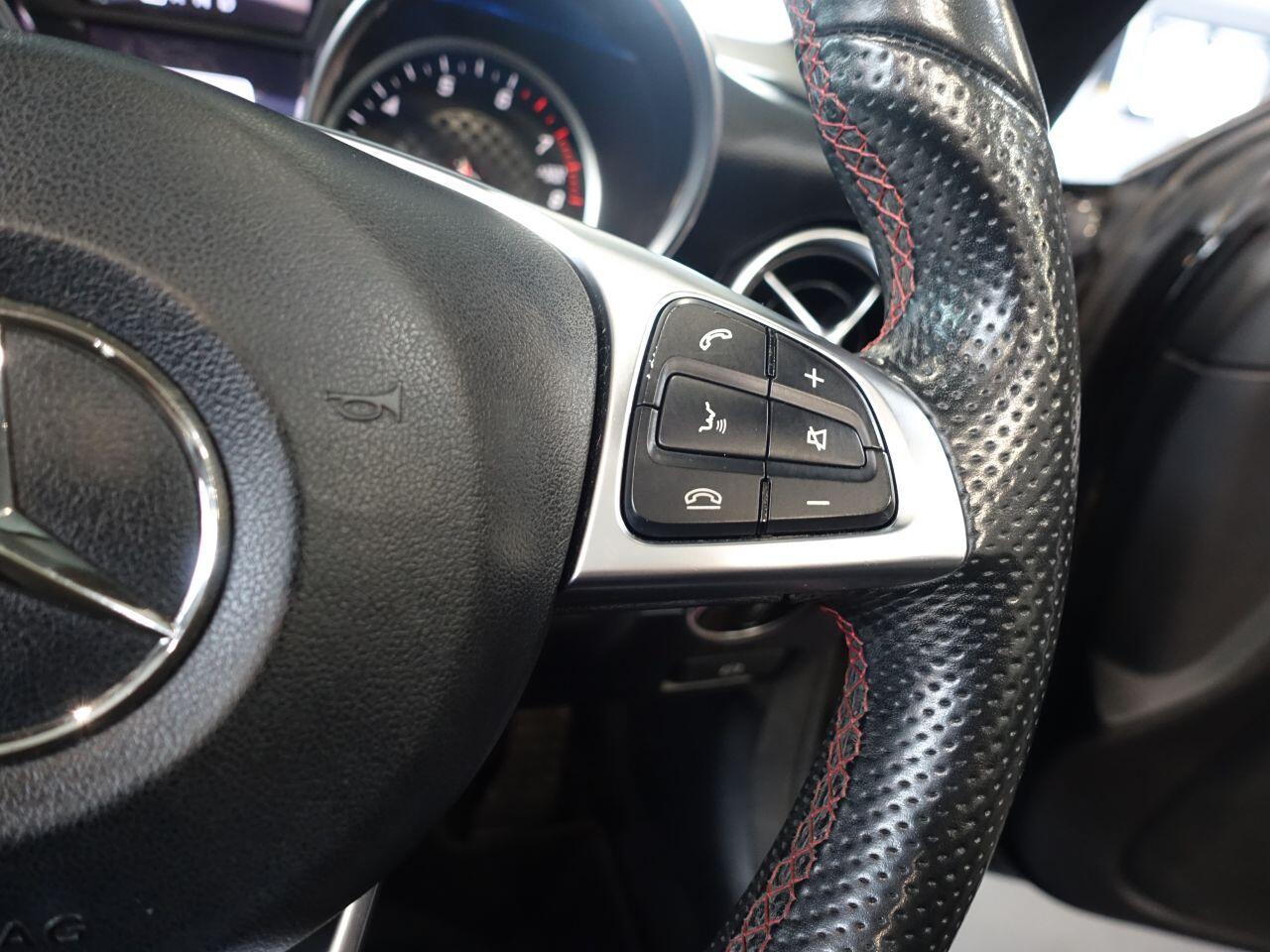 Mercedes SLC - Image 18