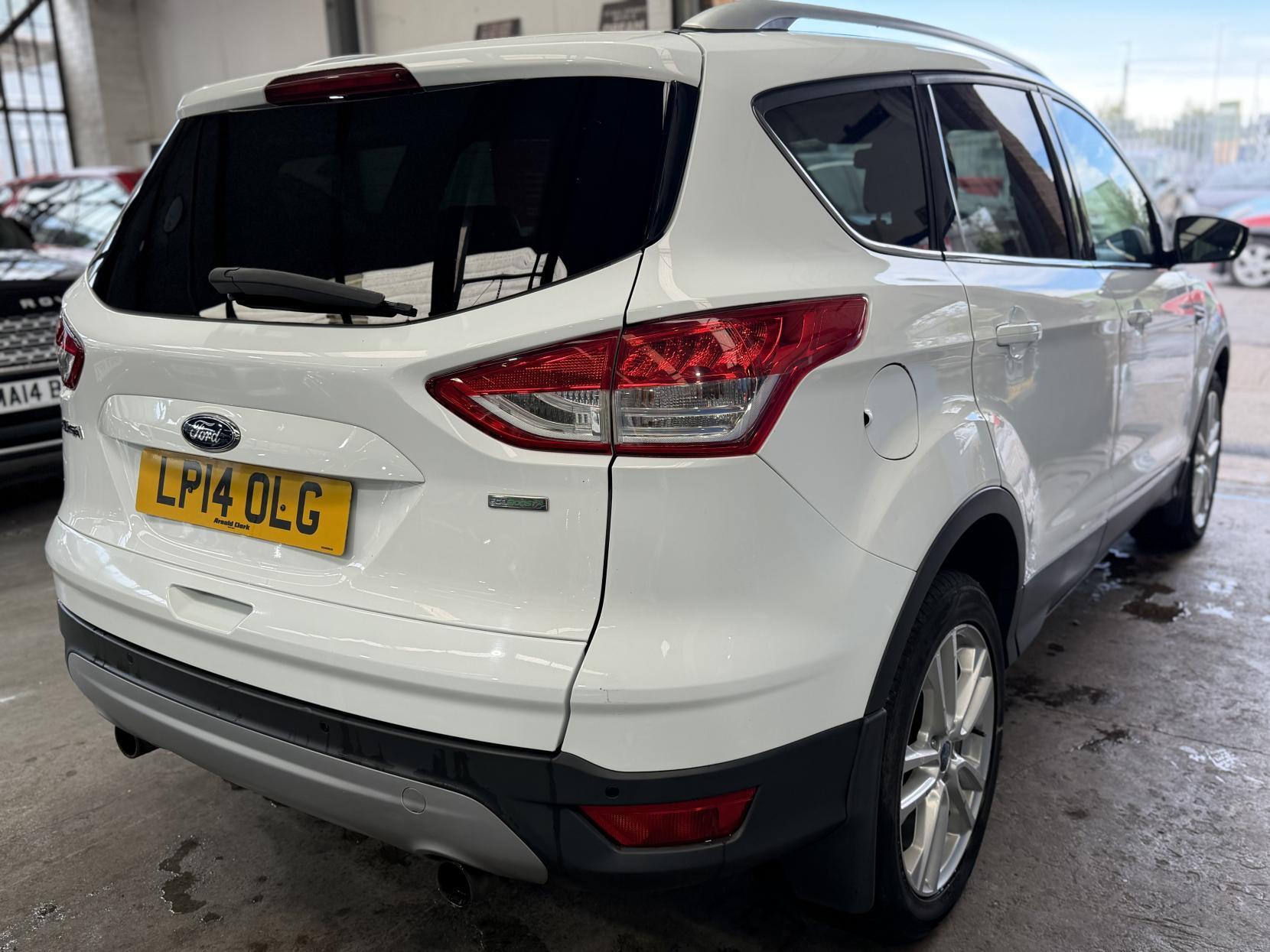 Ford Kuga - Image 7