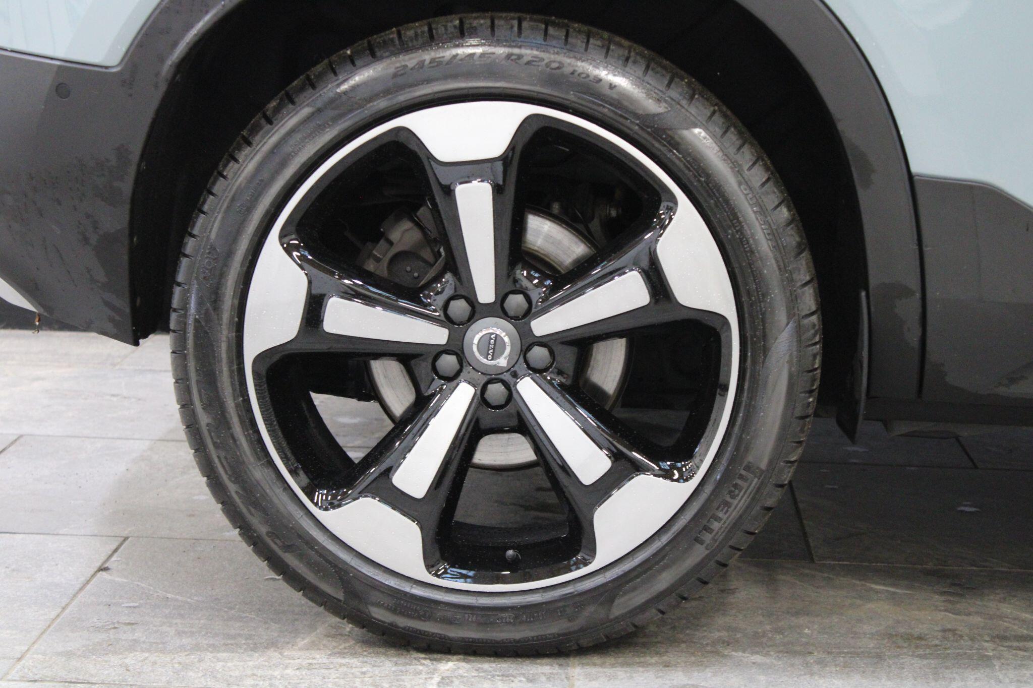 Volvo XC40 - Image 10