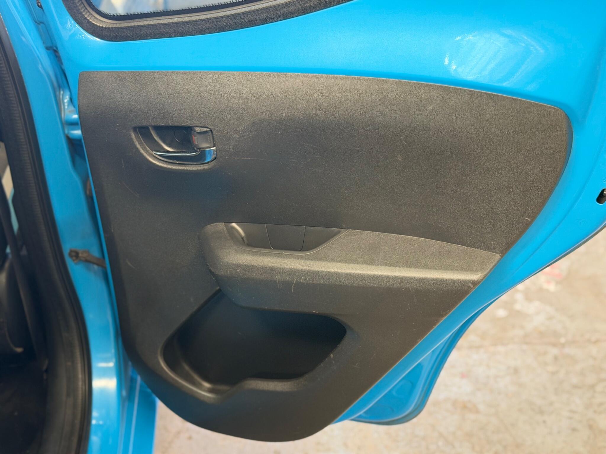 Toyota Aygo - Image 33